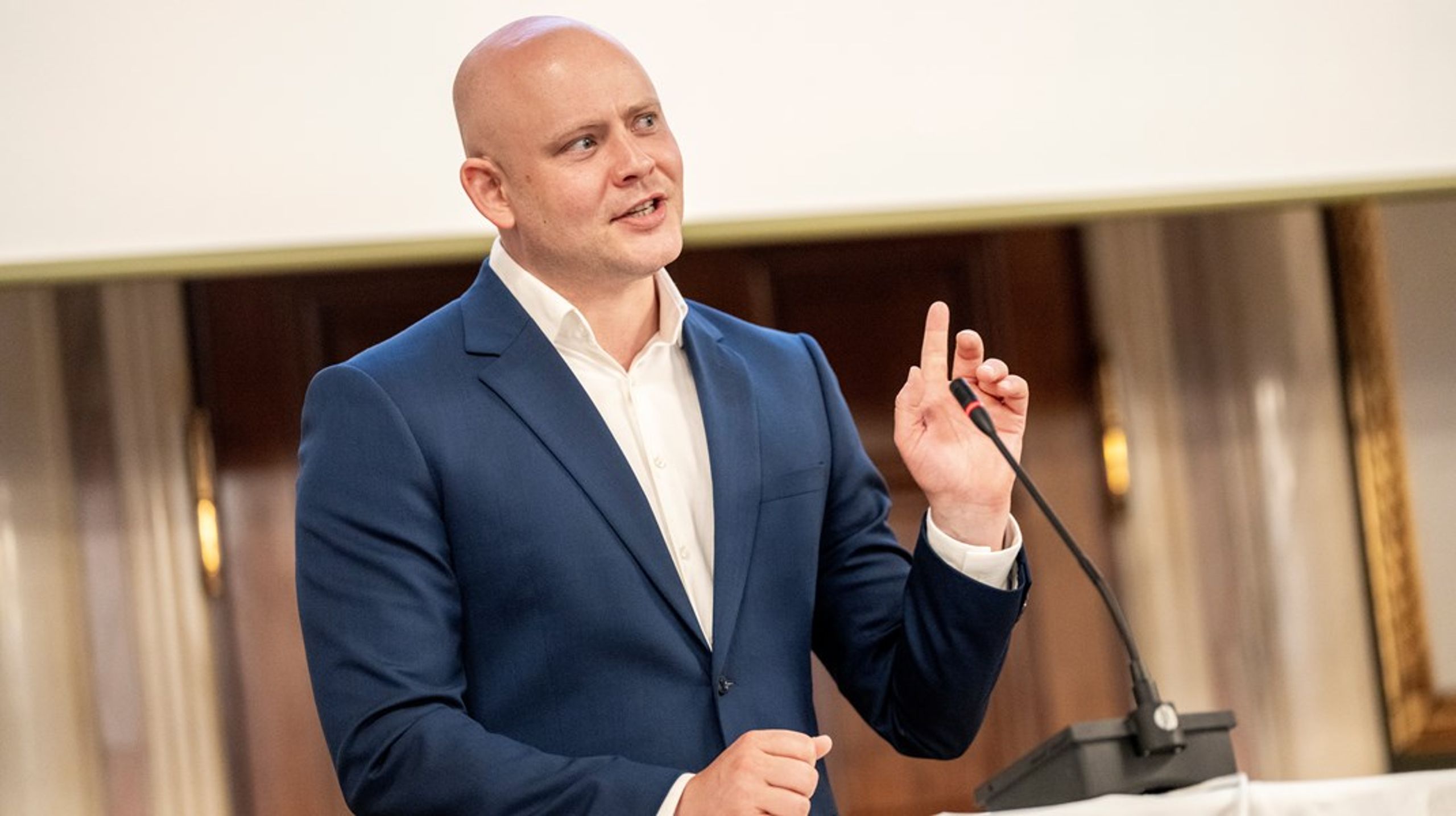 En række idrætsopgaver venter kulturminister, Jakob Engel-Schmidt, og SVM-regeringen, når sommerferien er forbi.&nbsp;