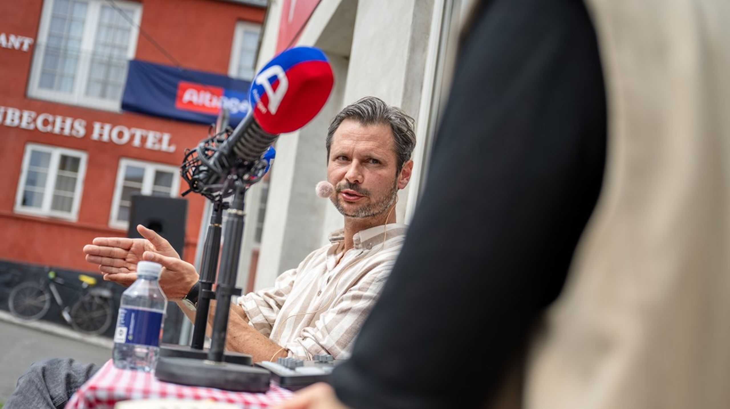 Jakob Sorgenfri Kjær er journalist på Politiken og har&nbsp;dækket digitaliseringen af vores samfund i mere end 20 år.