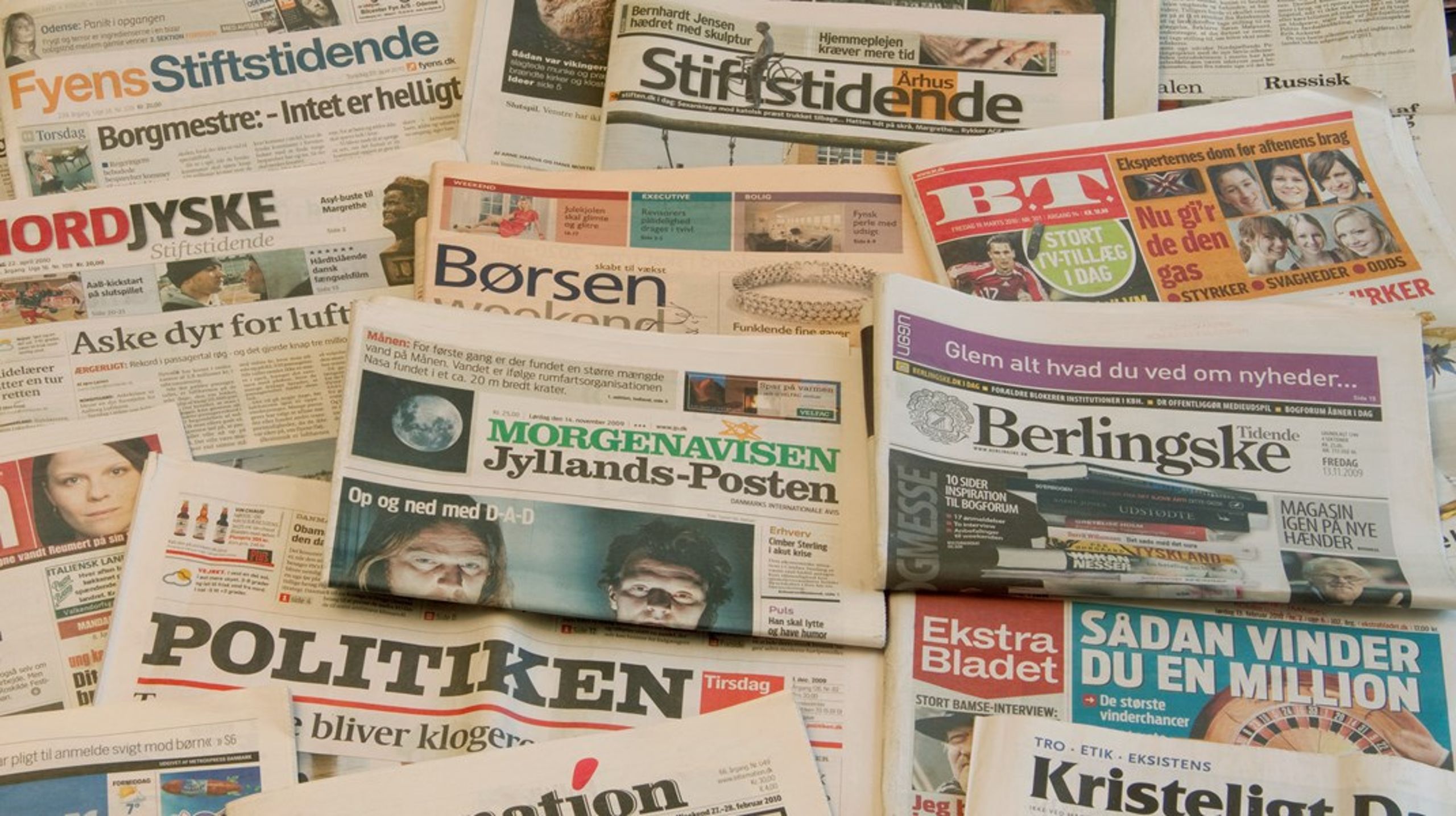 Mediestøtten i høj grad bundet op på den skrevne avis. Det nye udvalg skal blandt andet se på, hvordan støtten kan blive mere platforms- og teknologineutral.