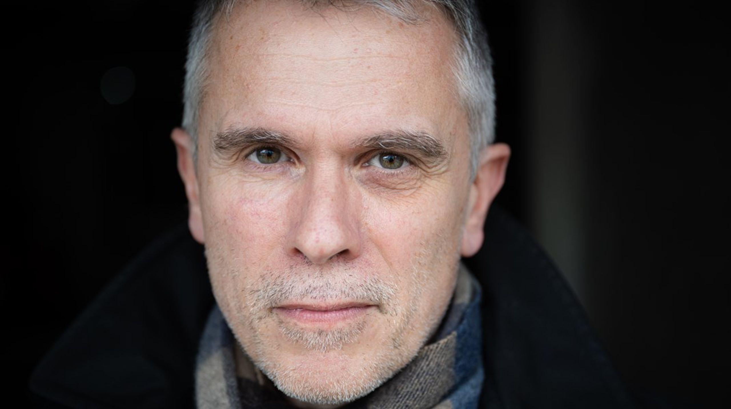 "Overvågning er uomgængelig og nødvendig, men her er vi samtidig inde i kernen af magtrelationen mellem stat og borger," udtaler Morten Uhrskov Christensen om sin bevæggrund for at blande sig i samfundsdebatten om statslig overvågning.&nbsp;