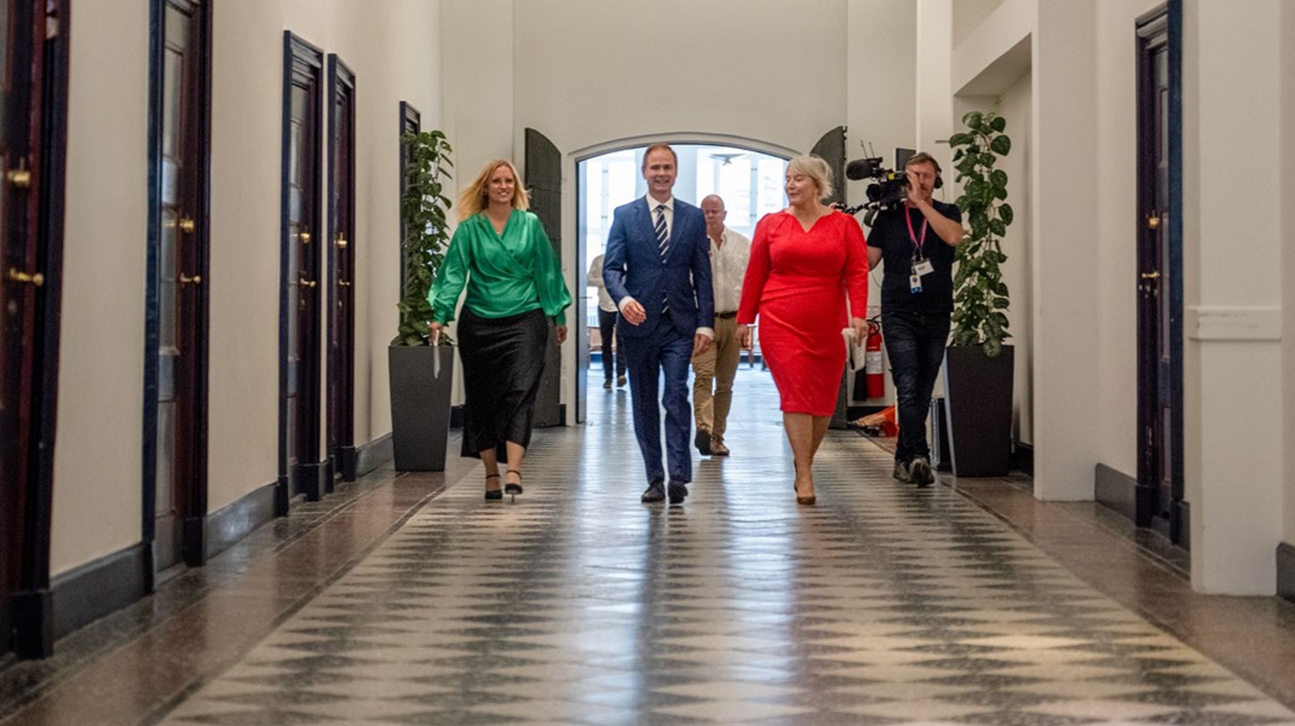 Finansminister Nicolai Wammen (S) præsenterede fredag regeringens finanslovsforslag sammen med økonomiminister Stephanie Lose (V) og forsknings- og uddannelsesminister Christina Egelund (M).&nbsp;