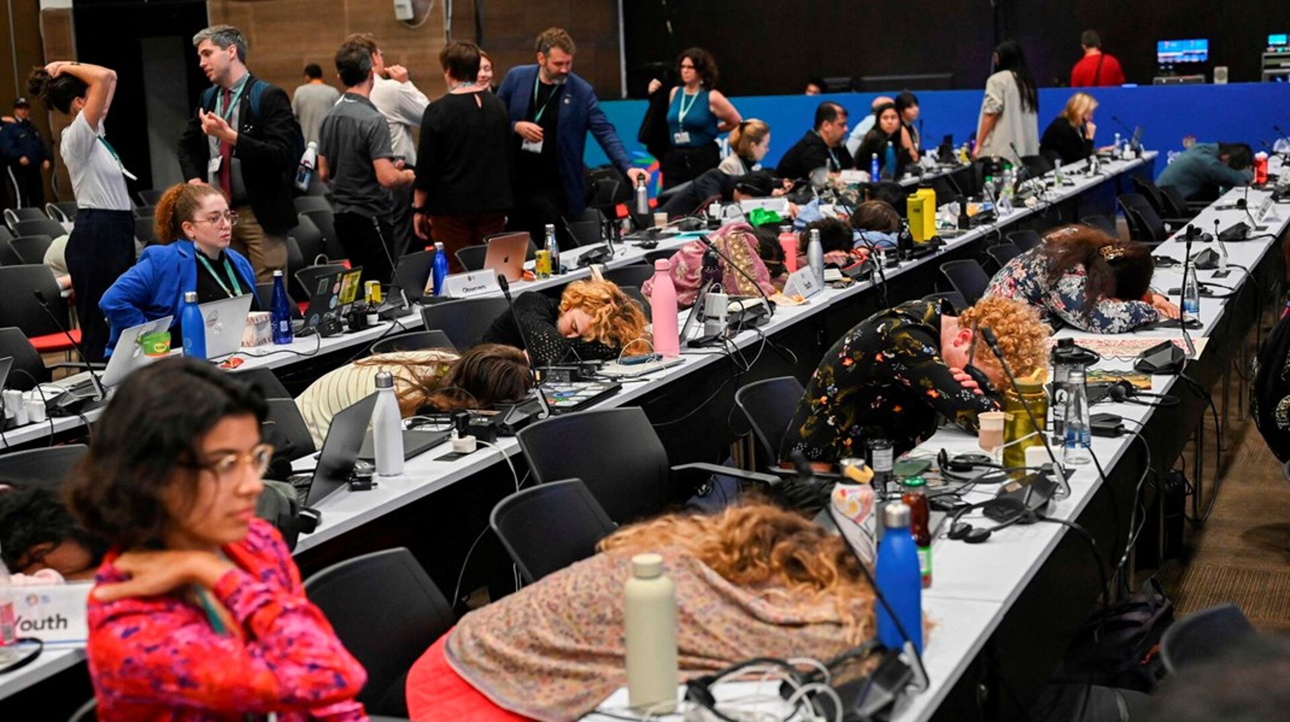 Sådan så det ud i de sene nattetimer ved COP16 i Cali, Colombia, fredag 1. november. På konferencens sidste dag lykkedes det ikke medlemslandene at blive enige om finansieringen af fremtidens naturbeskyttelse.<br><br>