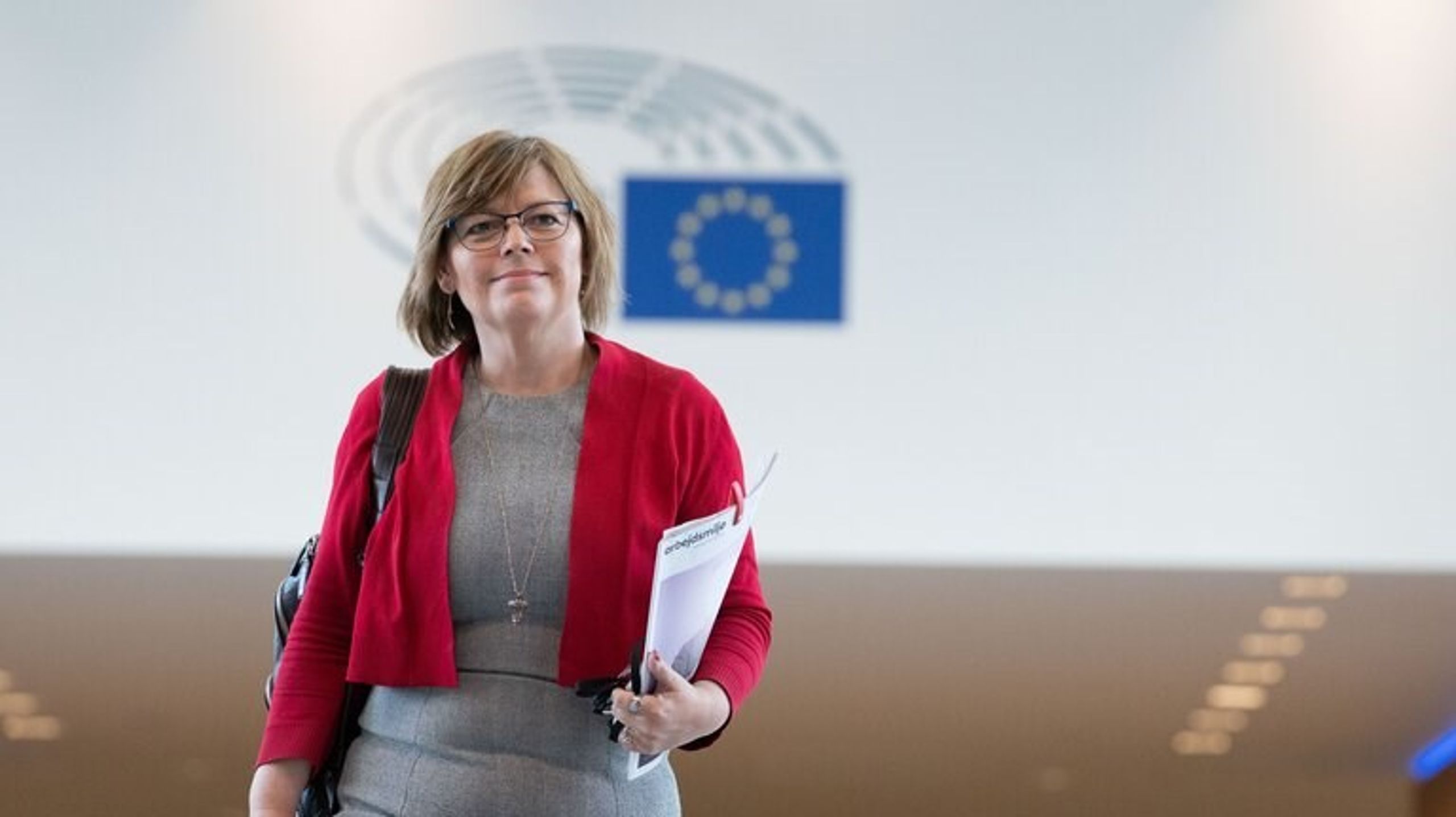 Selvom det uomtvisteligt er en sejr og et vigtigt signal, at dyrevelfærdspolitikken nu får hjemme hos &nbsp;Olivér Várhelyi, skaber man som bekendt ikke politiske resultater med pæne titler alene, skriver Marianne Vind.&nbsp;