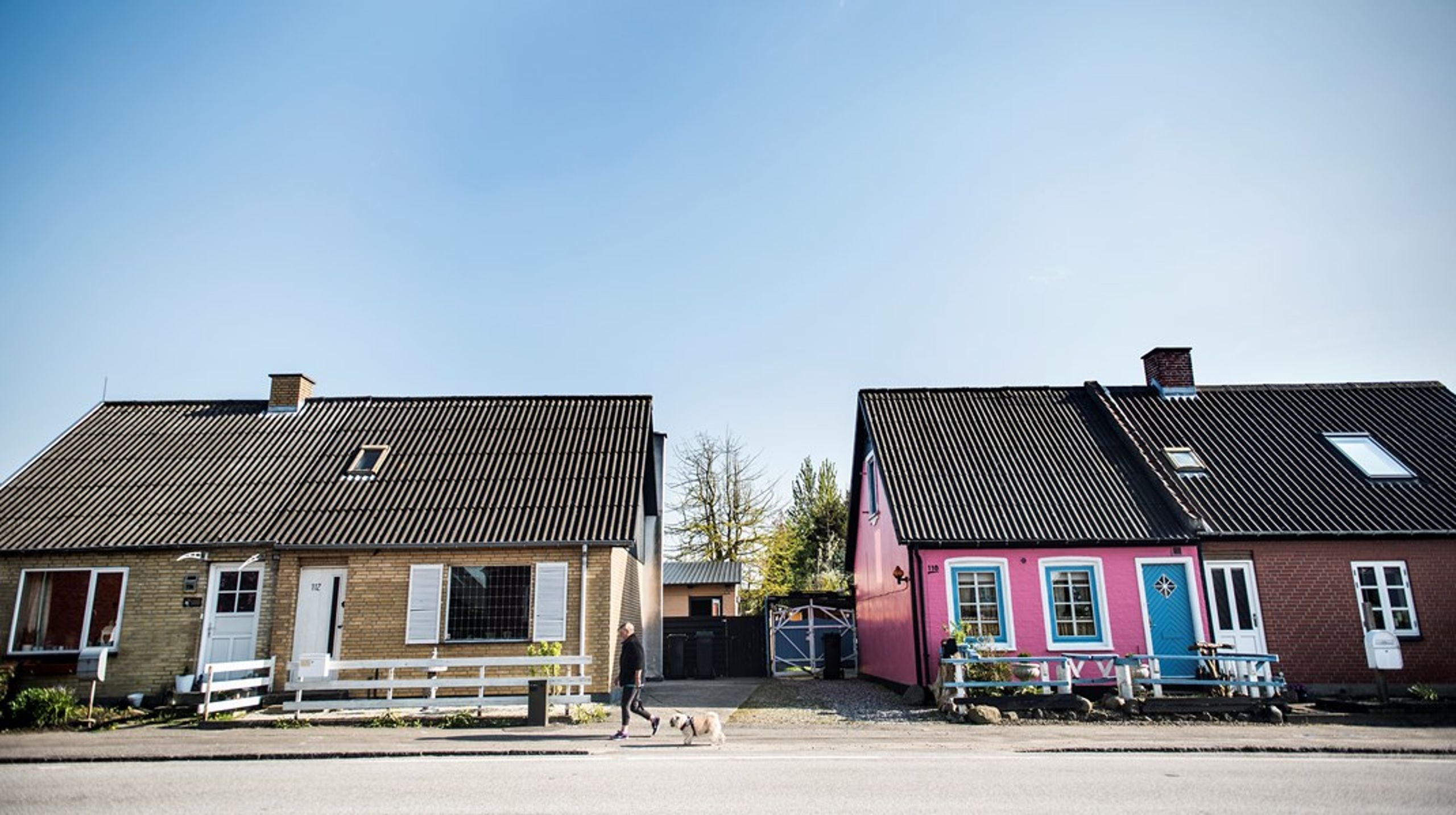 "En aktiv landdistriktspolitik er mere end forenkling af planloven og markedsføring overfor turisterne. Det forudsætter, at idéerne er forankret lokalt både økonomisk, socialt og kulturelt," skriver&nbsp;Klaus Hansen Petersen og Mads Randbøll Wolff.<br>