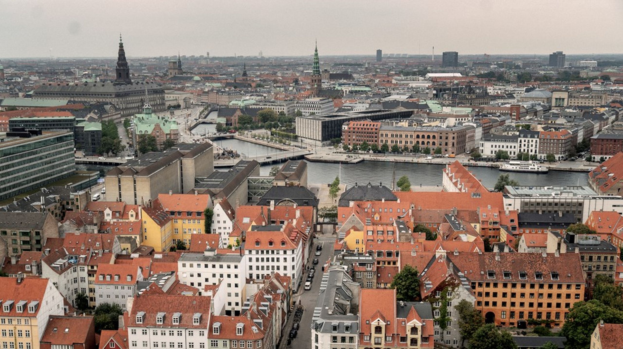 Udligningen bør&nbsp;tilrettelægges, så den ikke som nu primært har til formål at overbeskatte en gruppe borgere, eksempelvis i og omkring Hovedstaden,&nbsp;for at fordele det ud til resten af landet&nbsp;–<span>&nbsp;ud fra, hvem flertallet i Folketinget mener, skal have en større andel, skriver Carl Andersen.<br></span>