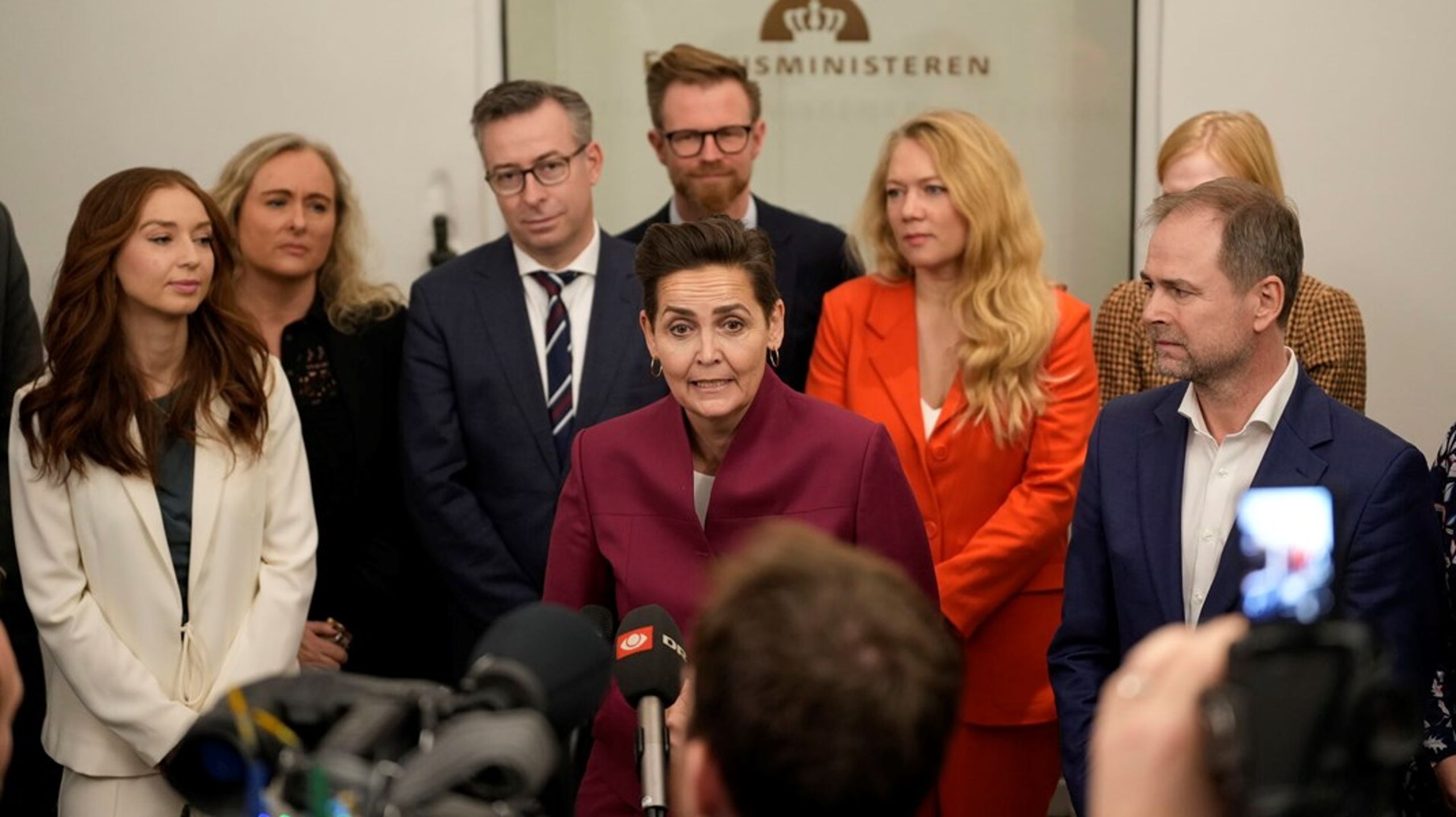 På pressemødet om finansloven fredag formiddag fortalte SF's formand Pia Olsen Dyhr blandt andet, at de administrative besparelser alligevel ikke kommer til at ramme CABI.