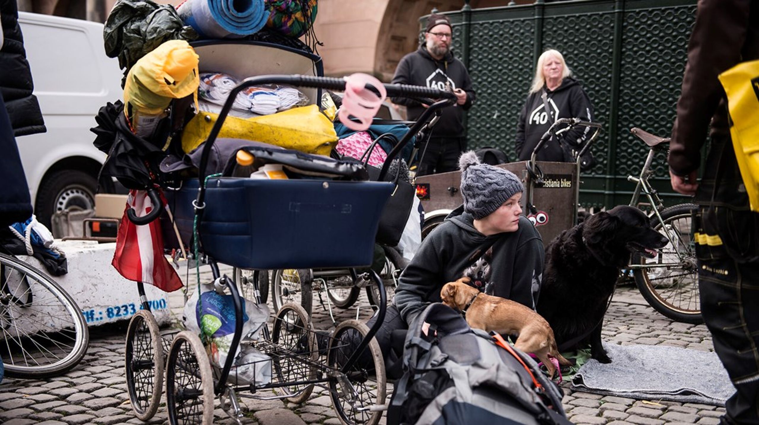 Idéen om en resultatbetalingsfond indgår i Tranæs-udvalgets rapport fra foråret 2024. Her henviser&nbsp;ekspertudvalget til en undersøgelse fra Den Sociale Investeringsfond og Bikubenfonden om, at resultatfonde bør omfatte afgrænsede målgrupper på socialområdet og nævner unge hjemløse som eksempel. Billedet er fra Hjemløsedagen i 2017.