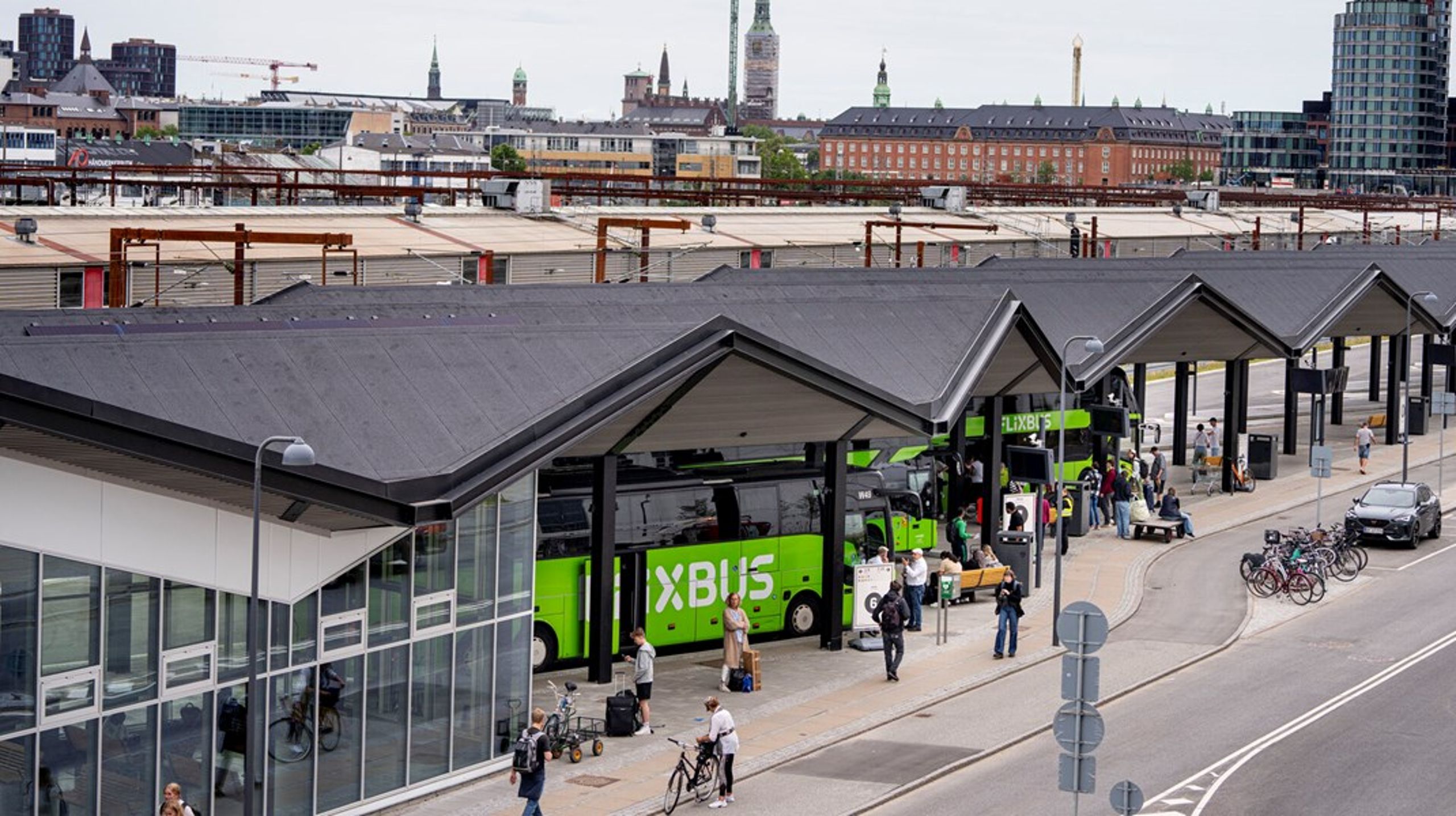 Hvis vi ikke tager dette alvorligt, undergraver vi fundamentet for en stærk dansk transportbranche, der går forrest i den grønne omstilling, skriver Jens Hvid Bang.