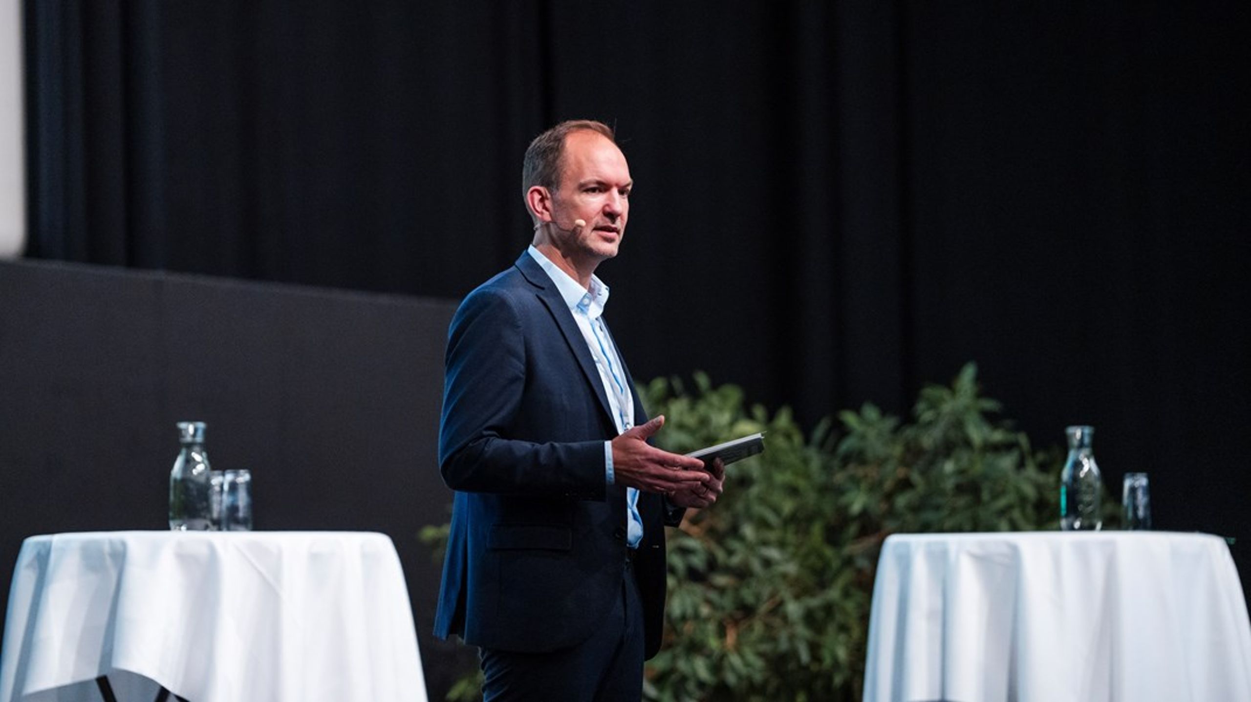 Mandag satte minister for grøn trepart, Jeppe Bruus (S), satte sammen med KL, Landbrug &amp; Fødevarer og Danmarks Naturfredningsforening officielt arbejdet i de 23 såkaldte lokale grønne i gang.
