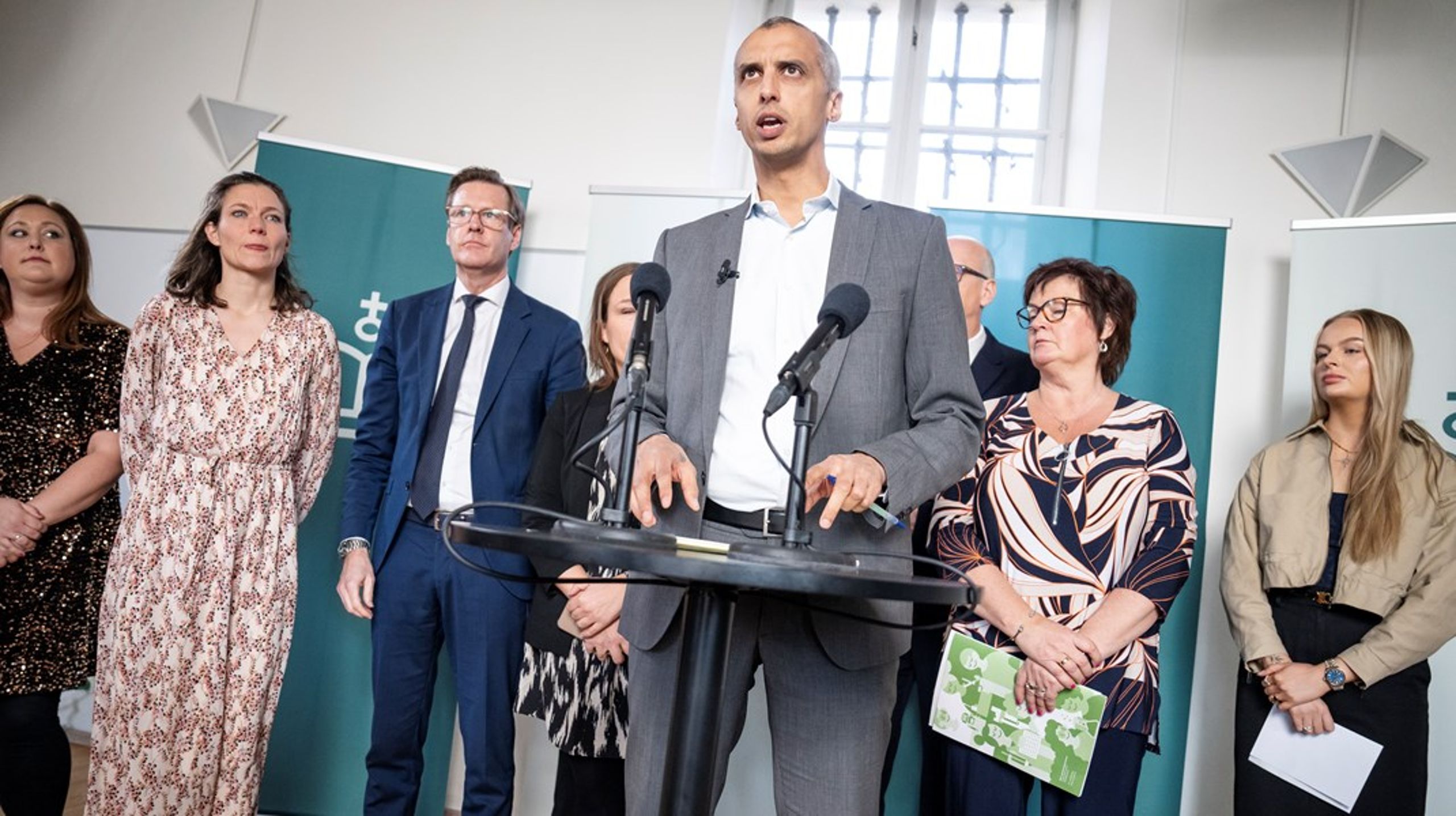 Mattias Tesfaye kunne i marts præsentere en ny folkeskolereform. I den forbindelse igangsatte folkeskoleforligskredsen et arbejde med nye læreplaner for folkeskolen.