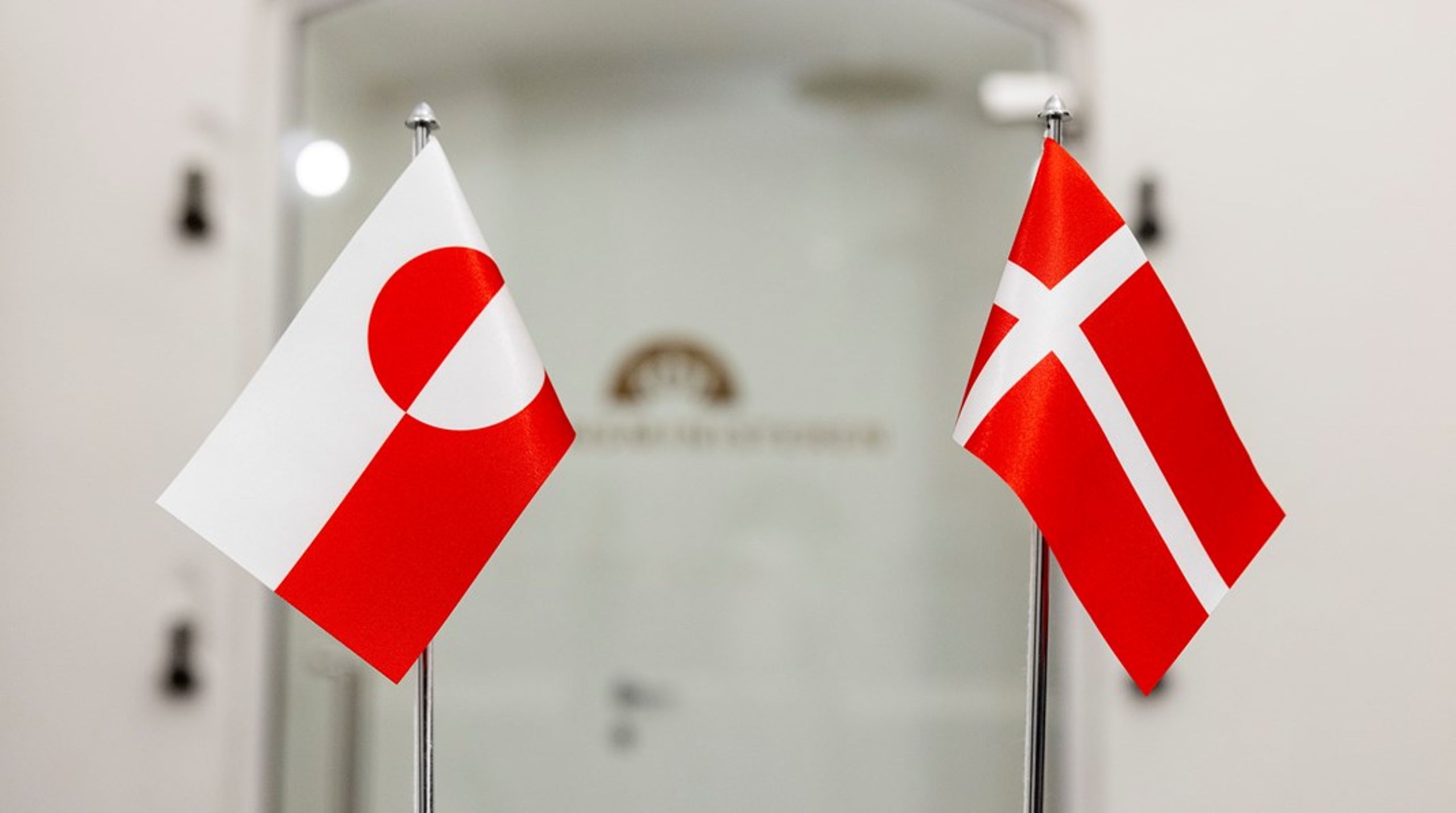 Vi grønlændere mister vores identitet og vores kultur, hvis vi ikke fra starten af den nødvendige udvikling er herre i vores eget hus, skriver&nbsp;Verner Hammeken.