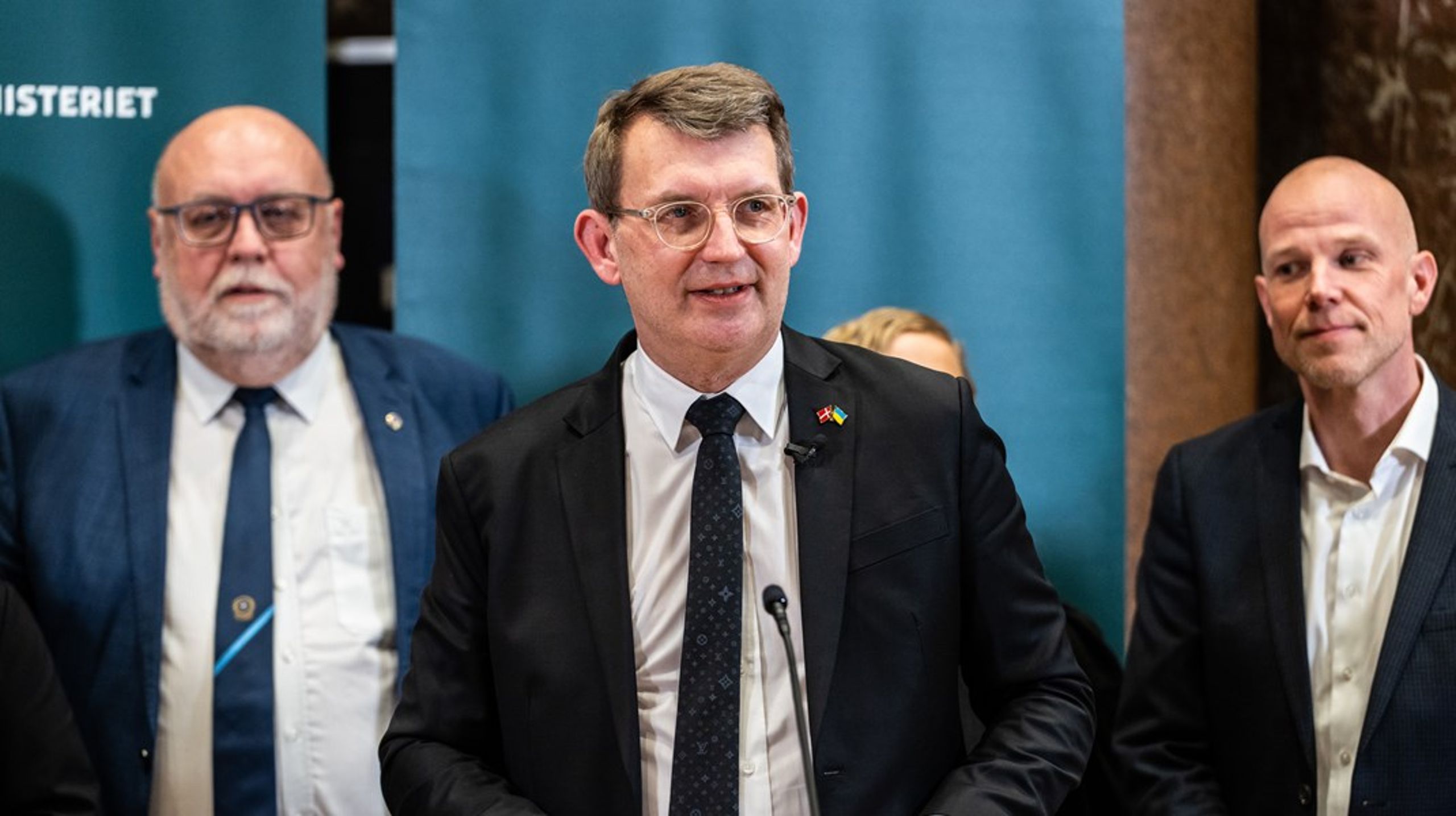 Politikerne bør vågne op og forstå, at det er deres ansvar at skabe de ledelsesmæssige og organisatoriske forudsætninger for, at milliarderne kan komme til at tjene de formål, de er bevilget til,&nbsp;skriver&nbsp;Steen Hildebrandt.