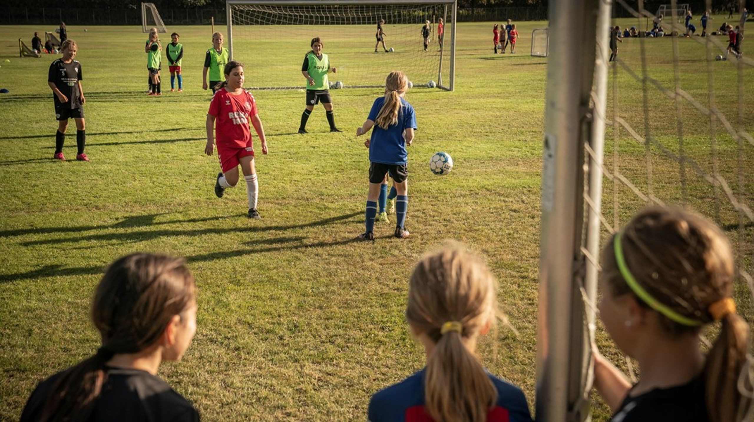 Bidrag fra&nbsp;små fonder har betydelig social og kulturel værdi, der rækker langt ud over de økonomiske midler, de tilfører, skriver Helle Vibeke Carstensen.