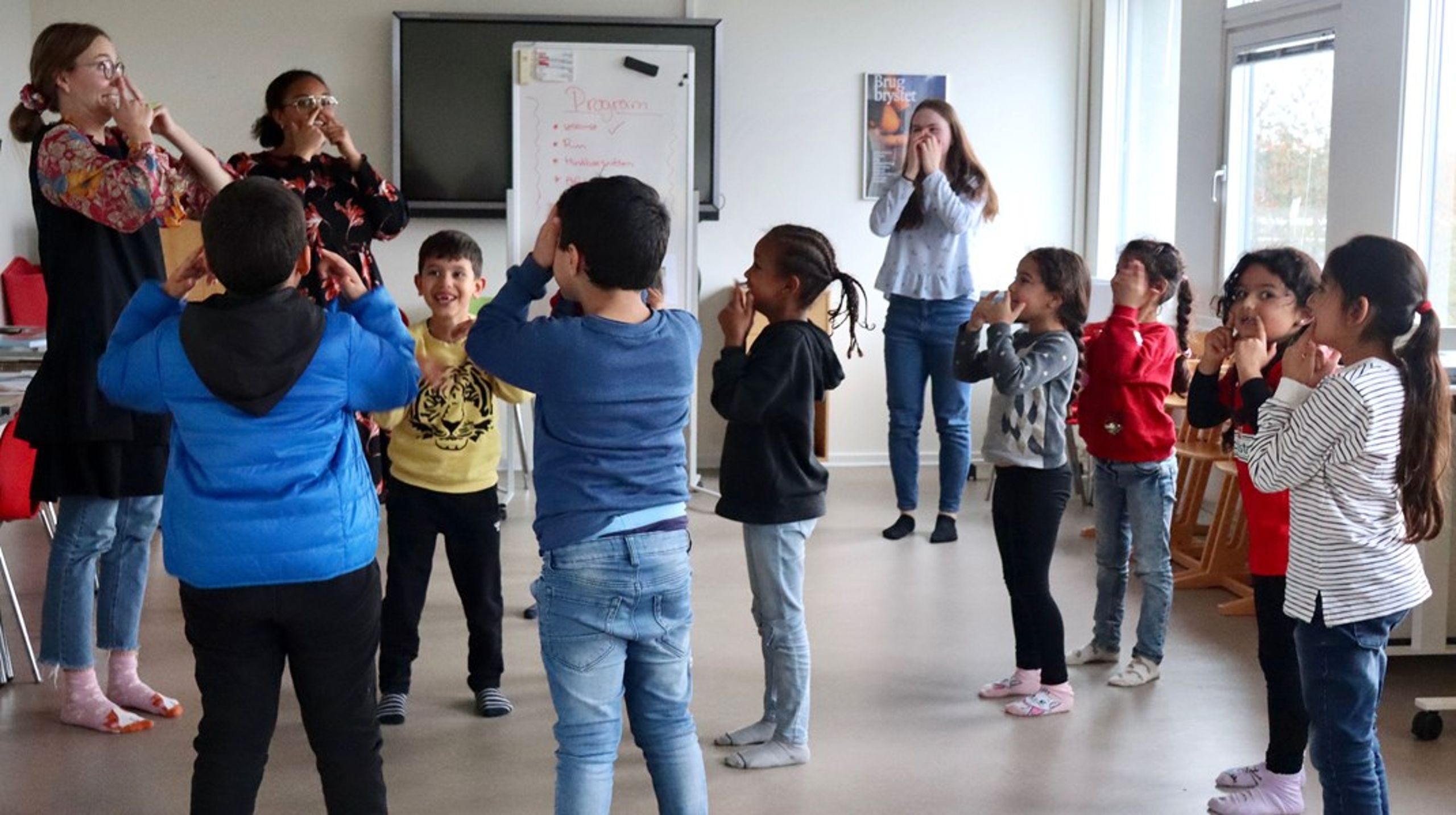 To Timer om Ugen er blandt de organisationer, der har&nbsp;modtaget studerende fra Talent i praksis-forløbet. Det er et tilbud til flersprogede børn i alderen 3-8 år, der omfatter&nbsp;møder med en dansktalende voksen eller deltagelse i en sprogklub.<div><br></div>