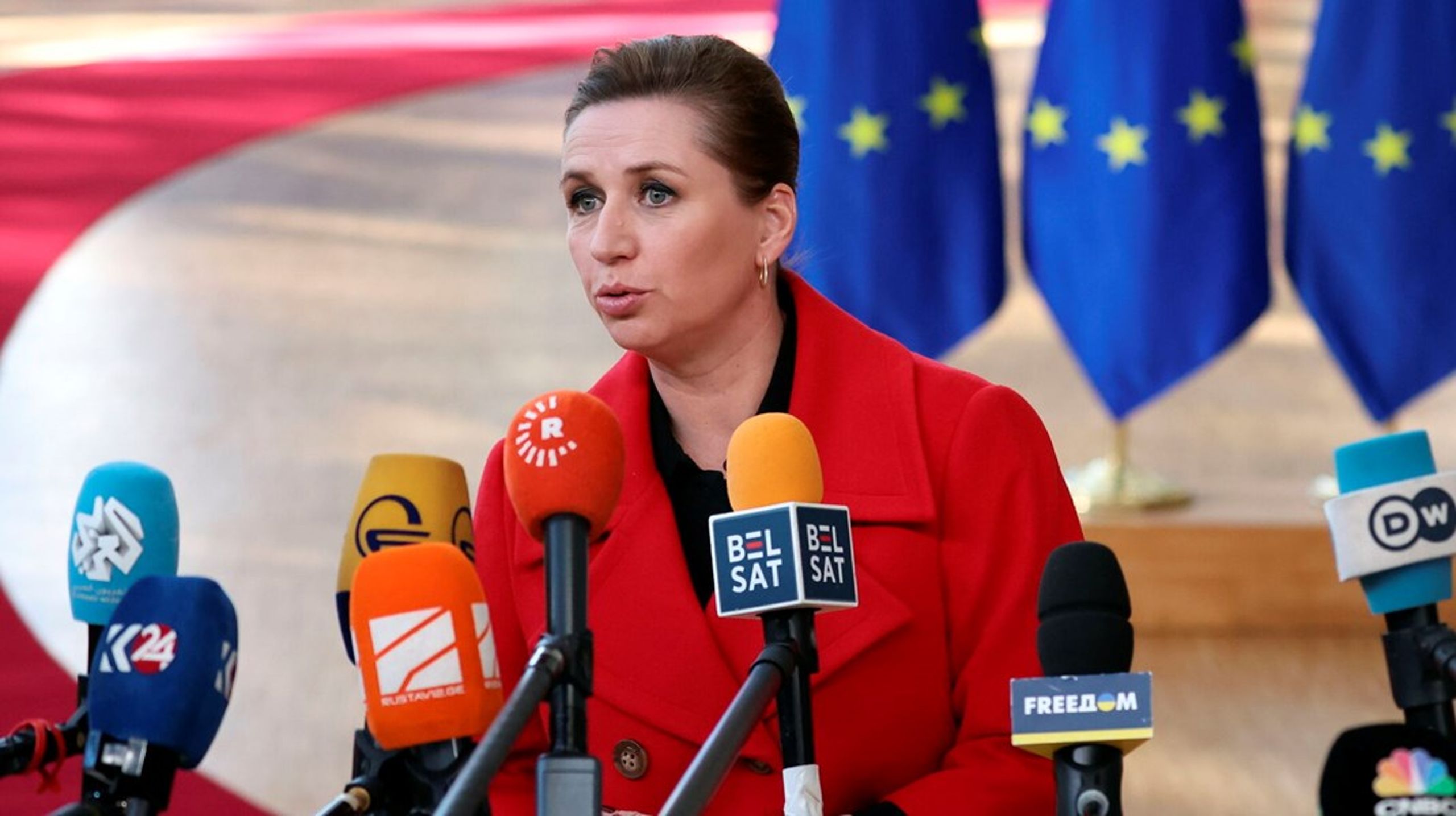 Statsminister Mette Frederiksen glæder sig over, at den europæiske dagsorden nu for alvor fokuserer på oprustning.