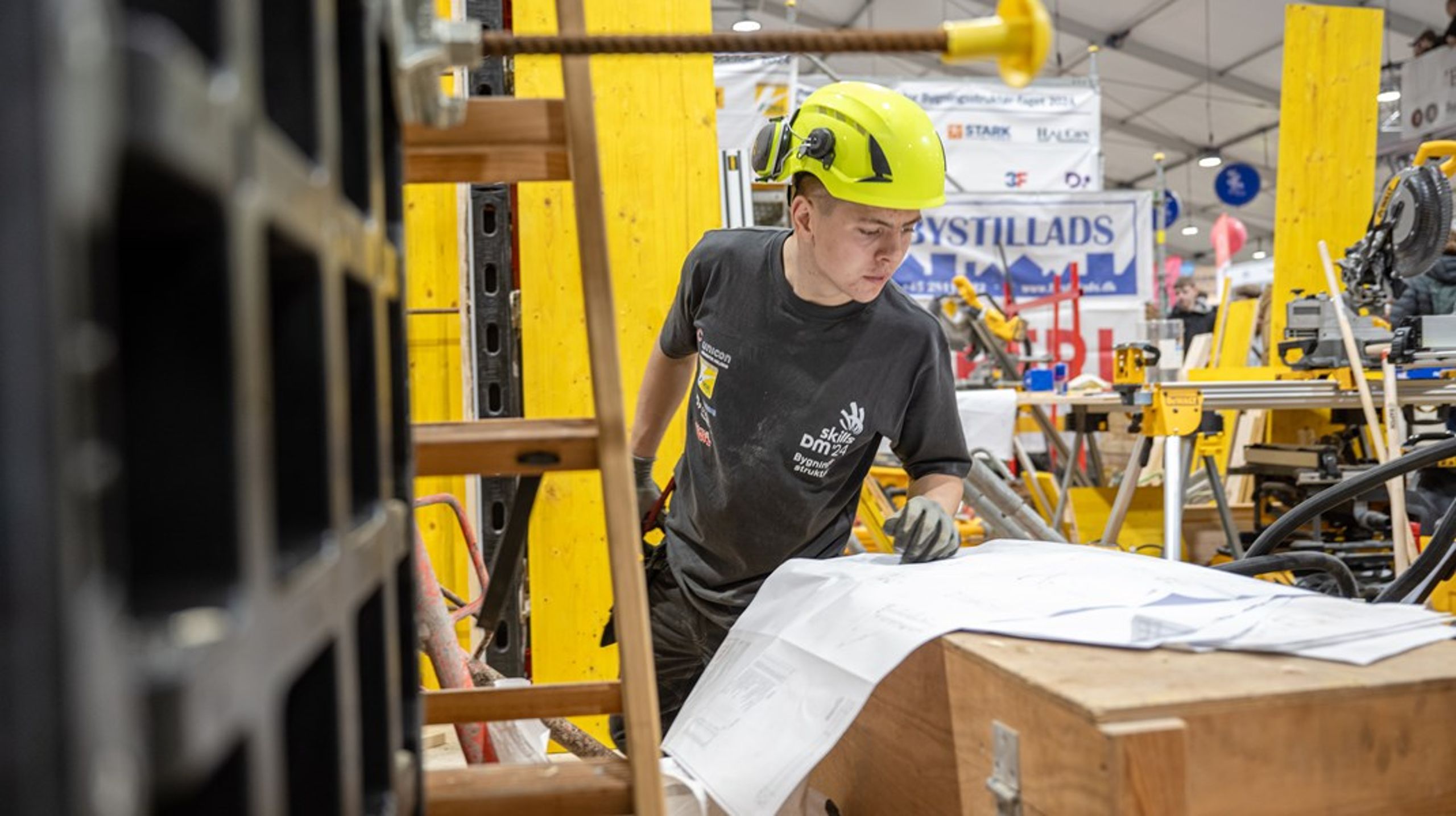 Vi har behov for et nyt og bredere dannelsesbegreb – dannelse er ikke noget, man bare kan læse sig til, skriver Lars Olsen.