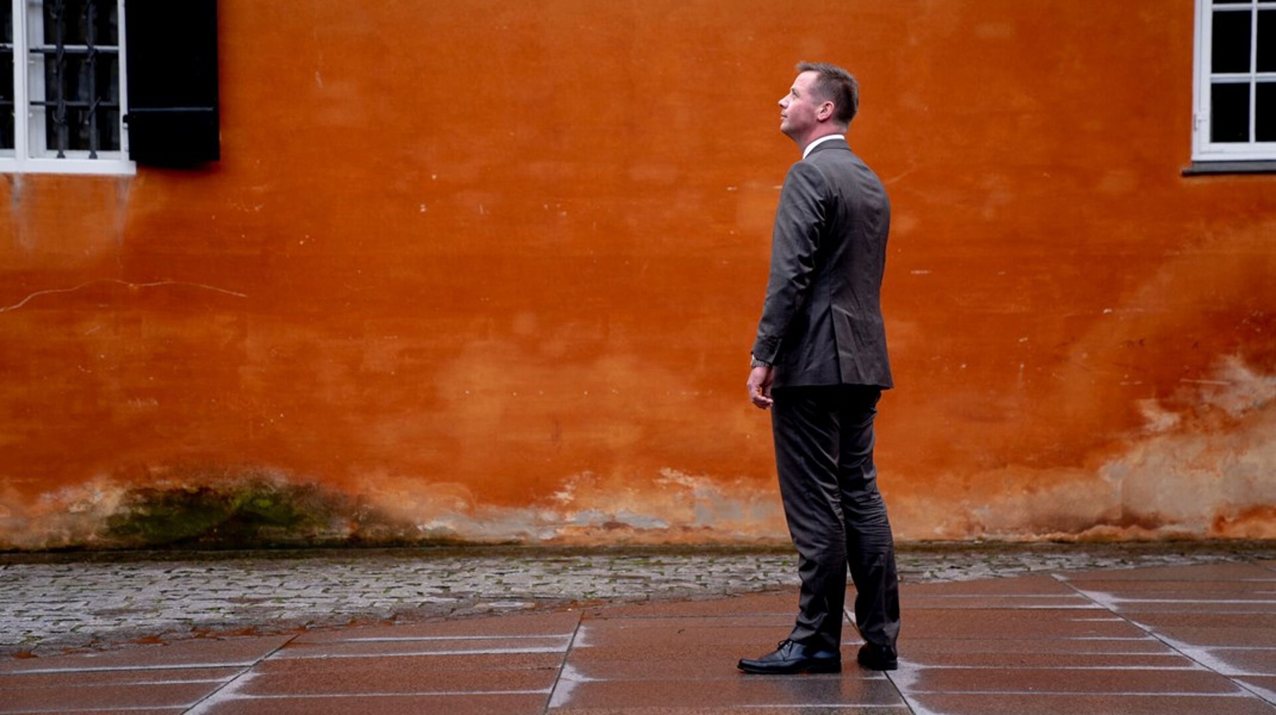 P-selskaberne er begyndt at sende p-bøder uger efter, de mener, der er foretaget en ulovlig parkering, skriver&nbsp;Poul Madsen.