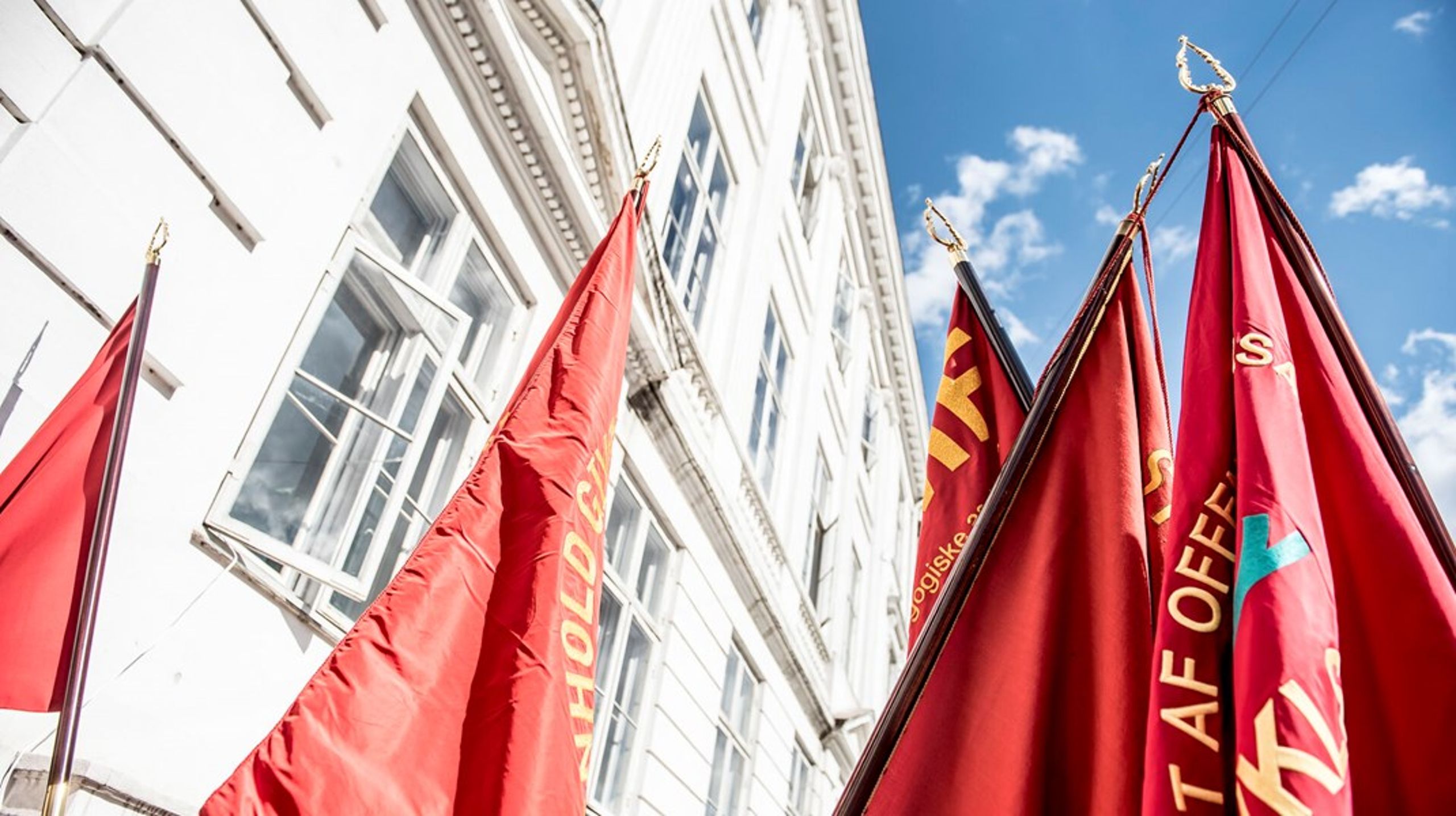 Teknisk Landsforbund&nbsp;er et forbund for kreative specialister og fagforeningen for teknikere, designere og konstruktører.