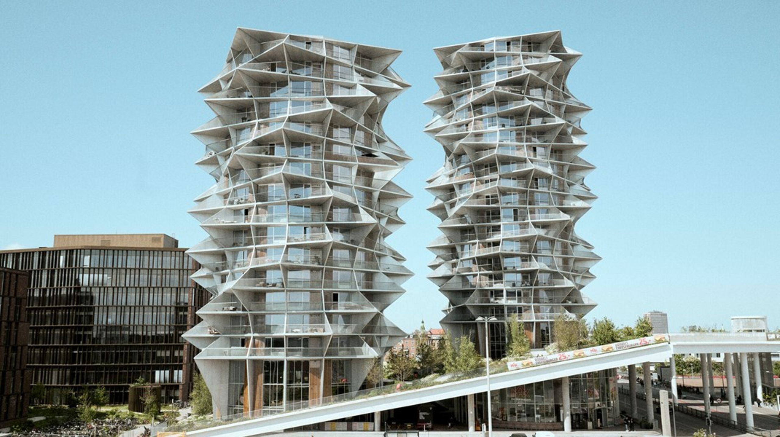 København har slet ikke brug for et gyldent Trump Tower eller 300 meter høje udtryk for arkitektonisk bodybuilding, skriver Curt Liliegreen.