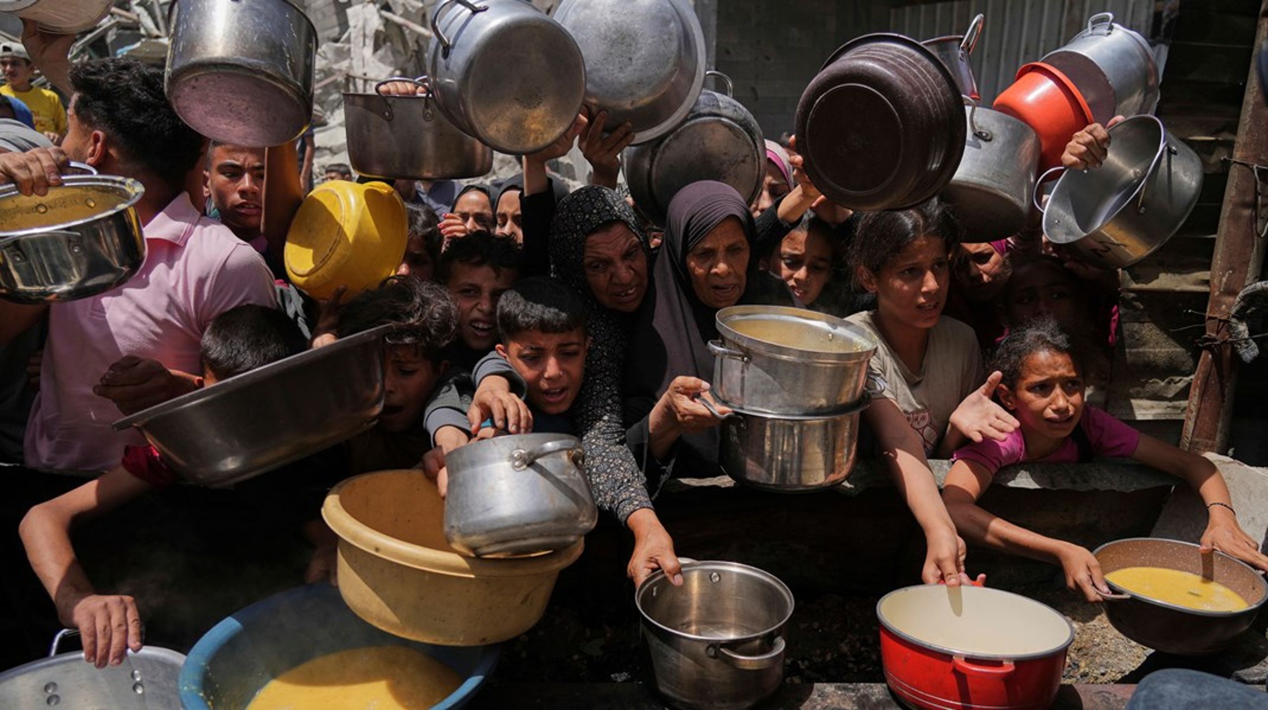 Menneskerettigheder, kvinderettigheder, humanitær folkeret, børns evige uskyld, demokrati, frihed; Gaza er en gravplads for alle de tomme floskler, skriver&nbsp;Zainab Nasrati.