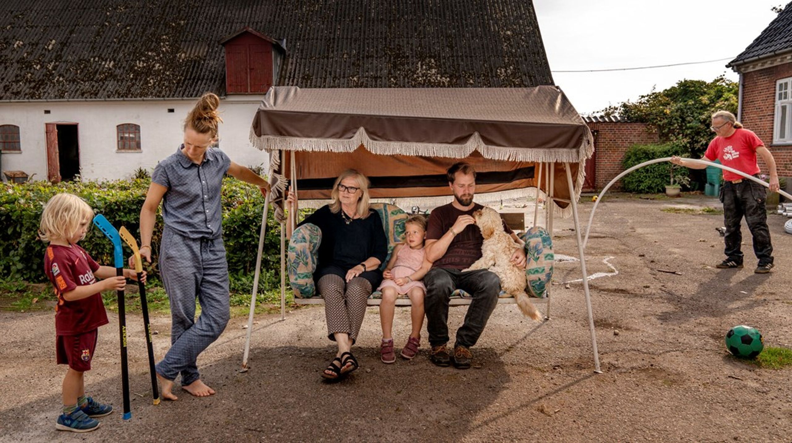 Torup er en af de landsbyer i Danmark, der har større tilflytning end fraflytning. Den lille landsby har sin egen skole, børnehave, café og økosamfund.
