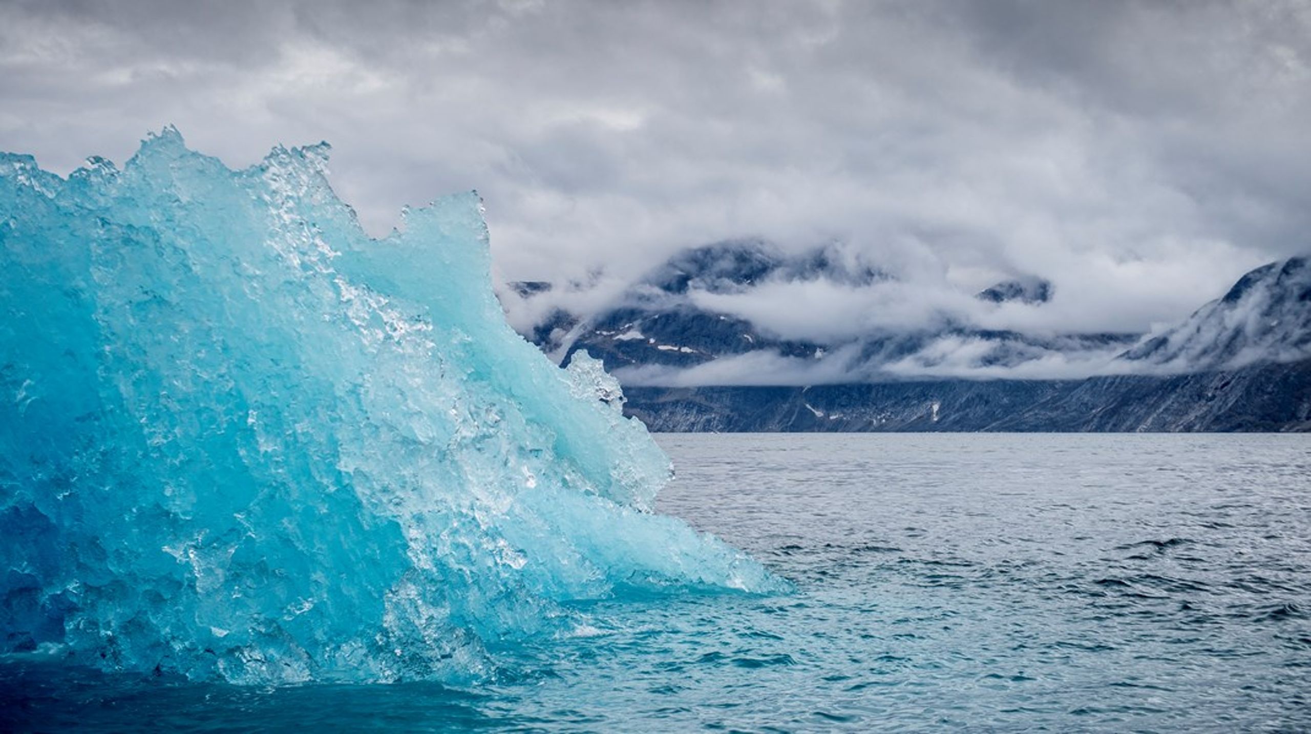 Debatten om Arktis og kritiske råstoffer er ofte præget af en forestilling om, at adgang til nye miner vil styrke Vestens forsyningssikkerhed. Det er forkert, skriver Per Kalvig.