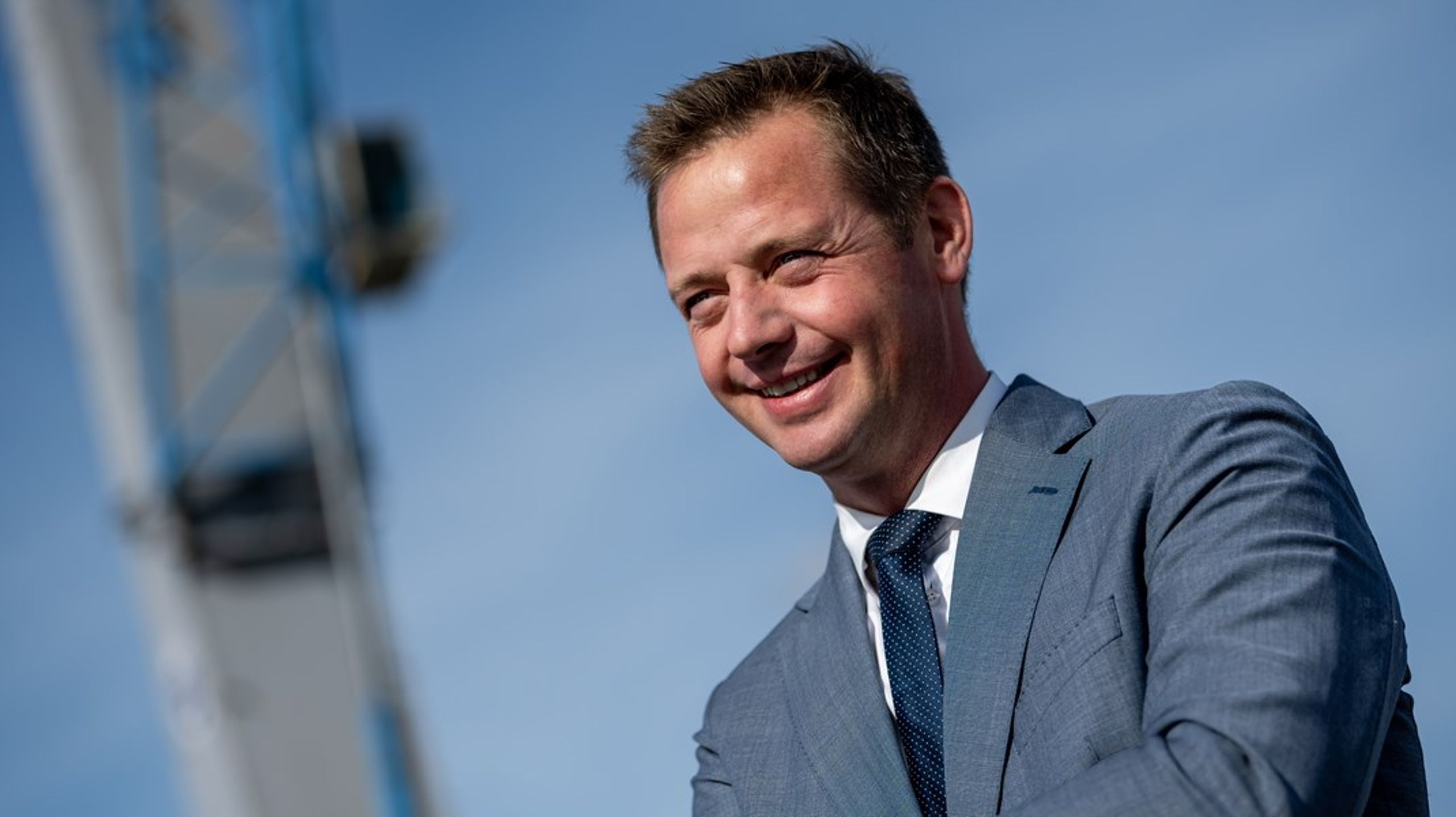 Transportminister Thomas Danielsen (V) skal stå i spidsen for en besparelse på 68 millioner kroner i administration.&nbsp;