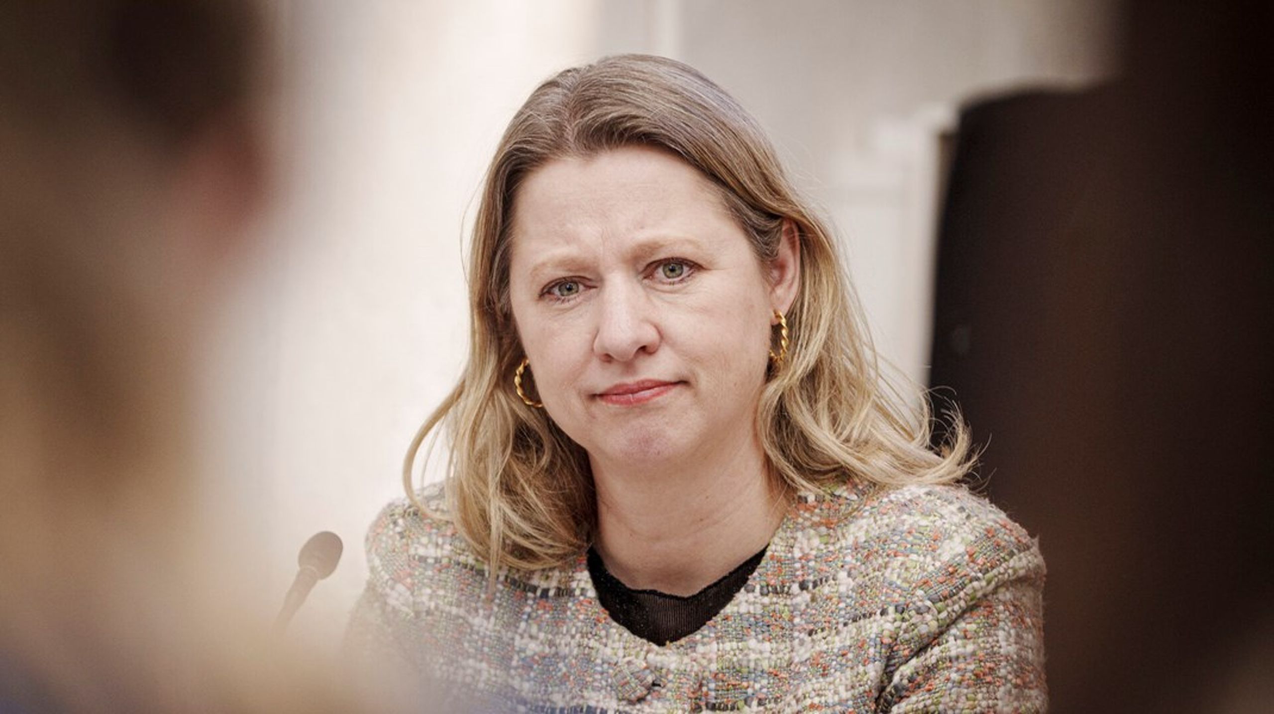 Allerede i 2026 skal der spares 24 millioner i Social- og Boligministeriet som konsekvens af regeringens nye statslige arbejdsprogram. Programmet betyder samlet set administrationsbesparelser i staten på mindst 5,5 milliarder frem mod 2030.<br>