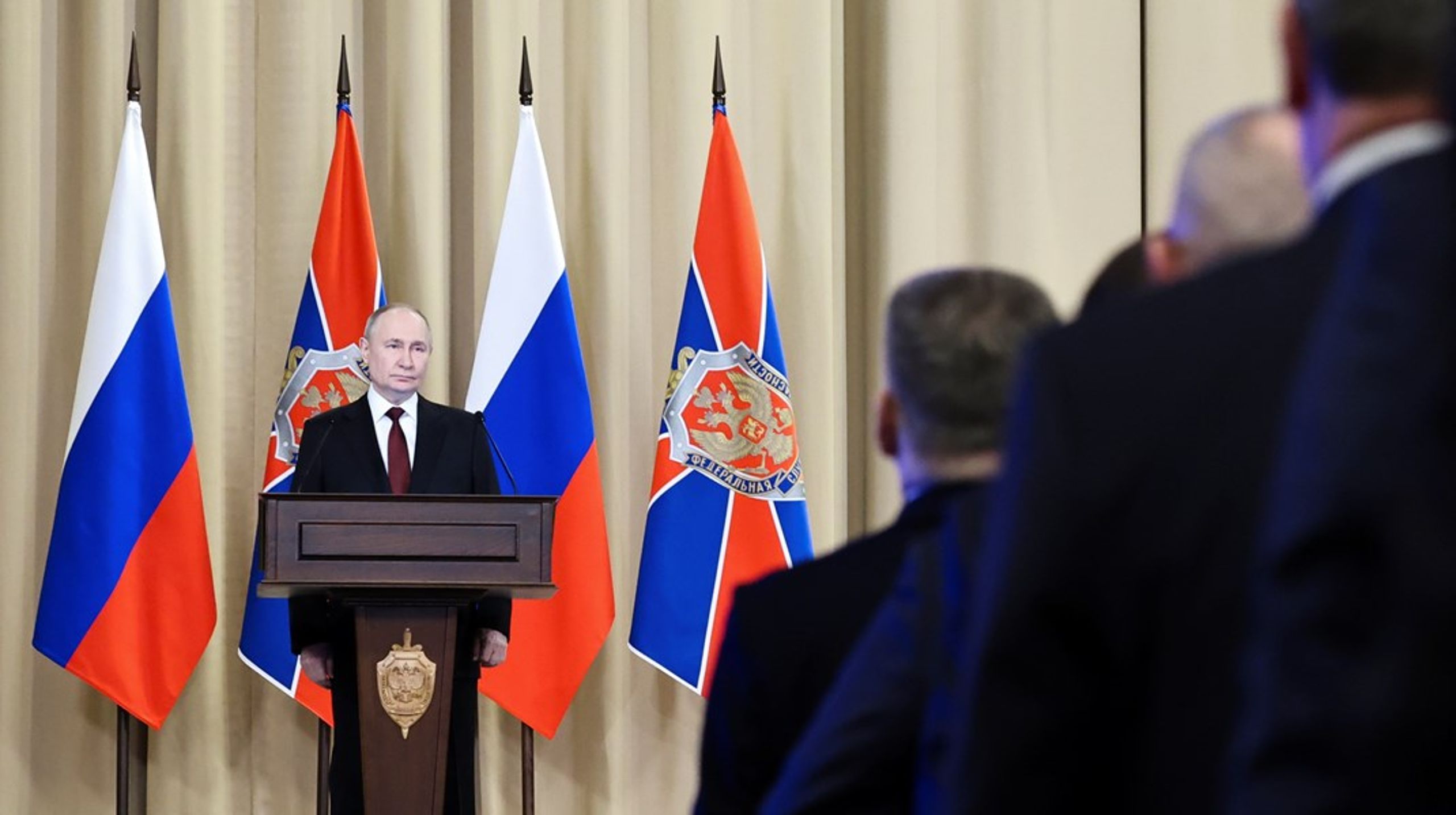 Rusland er&nbsp;ikke blot&nbsp;et autokrati eller oligarki, men et decideret efterretningsvælde, hvor magt og kontrol udøves med metoder hentet direkte fra KGB's støvede manualer.