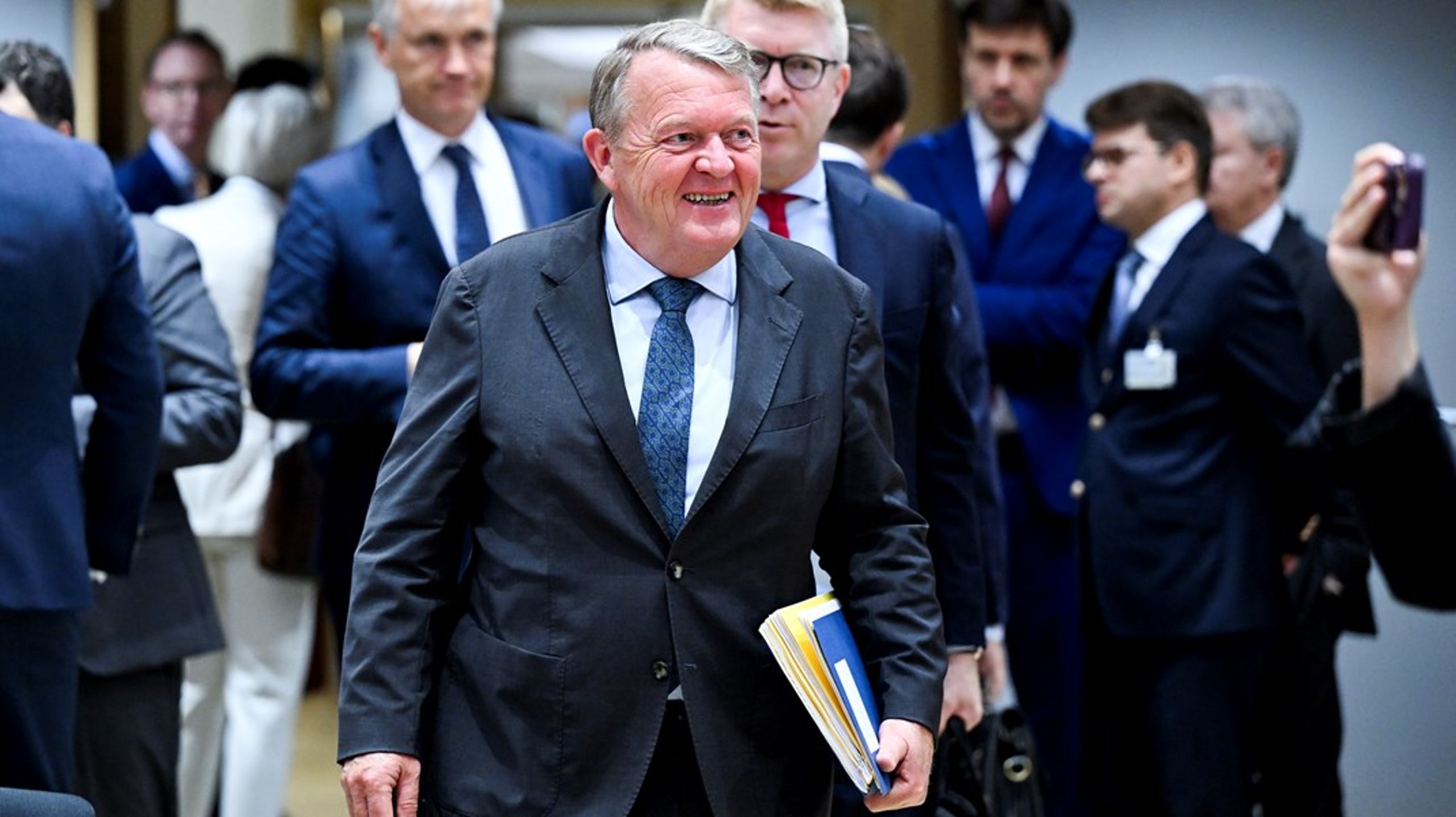 Som EU-formand ledede udenrigsminister Lars Løkke Rasmussen (M) mandag et møde mellem de europæiske ministre for udenrigshandel, hvor de 27 EU-lande drøftede deres reaktion på Trumps seneste trusler om straftold.