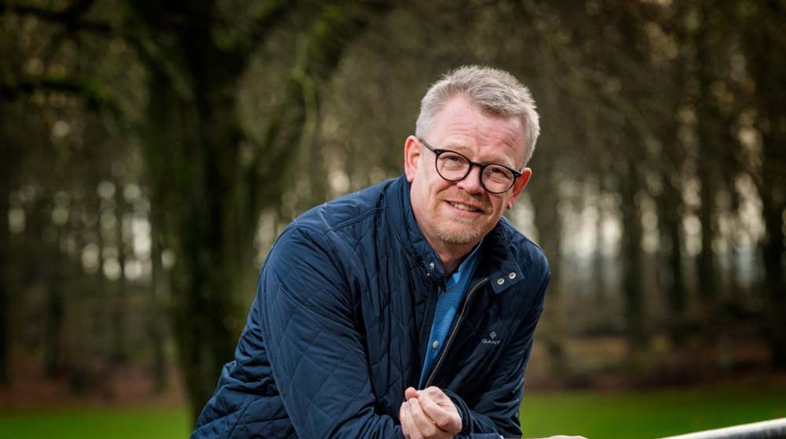 "Jeg husker særligt papirdyngerne fra 90’erne.&nbsp;Altså, gigantiske papirdynger. Alt foregik jo med papir," siger Søren Elbæk.
&nbsp;