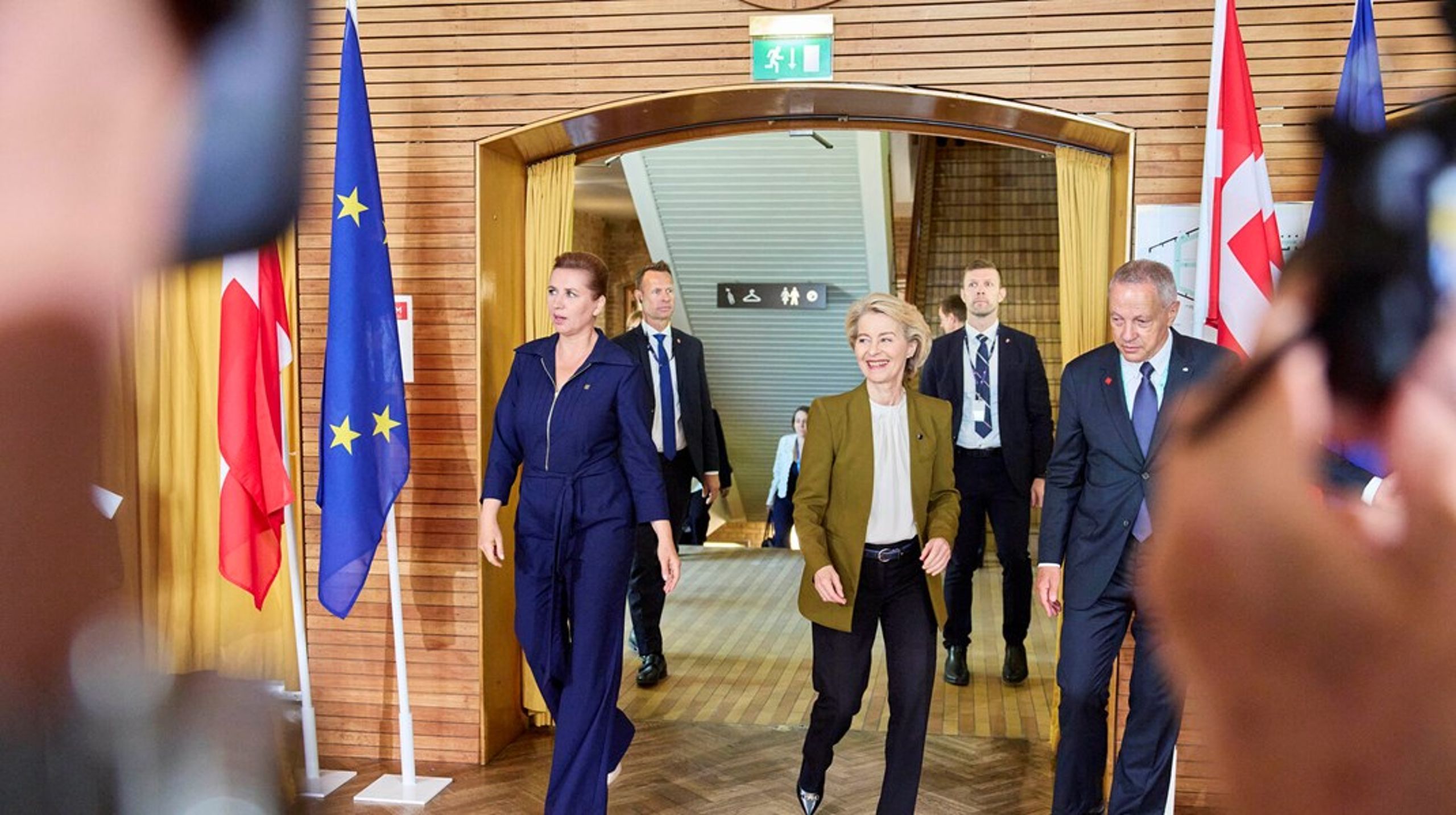 Danmarks overtagelse af EU-formandskabet blev markeret 3. juli, hvor EU-Kommissionens formand Ursula von der Leyen blandt andet lagde vejen forbi Aarhus. Forude venter en lang række vigtige møder på dansk grund, og det gælder også på socialområdet.