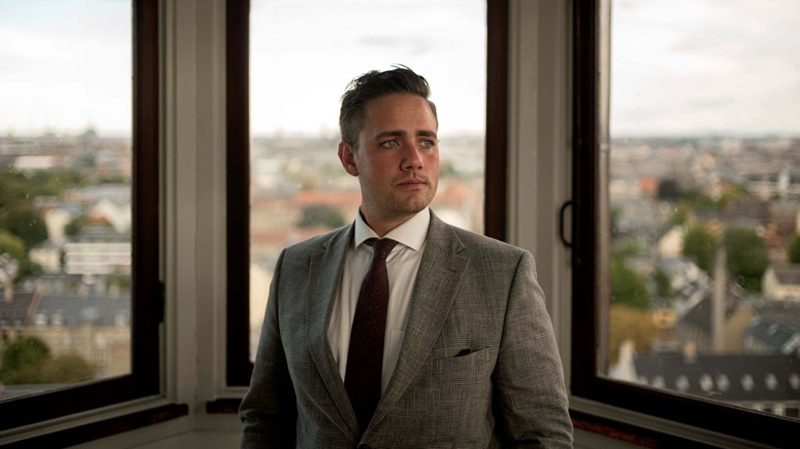 Konservative risikerer i den virkelige verden – den uden for Christiansborg – at fremstå som et parti, der mest er for dem, der kun <i>måske</i> ønsker sig en borgerlig regering, skriver&nbsp;Christian Egander Skov.