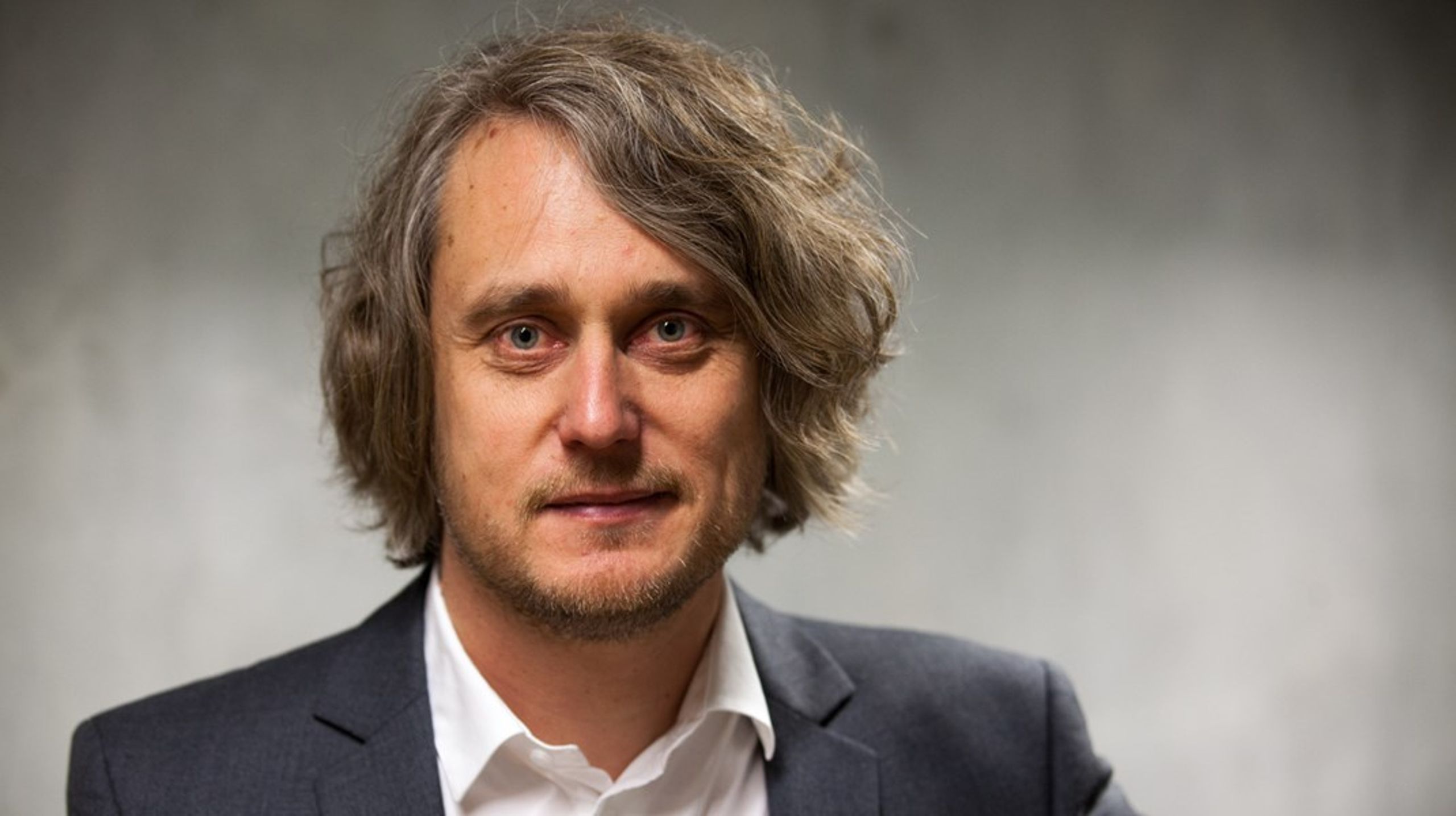 "Sundhedsreformen og regionssammenlægningen giver anledning til at tage de store politiske sundhedsdiskussioner op.&nbsp;Derfor er det nu, man skal forankre de nye regioner og sundhedsråd demokratisk," siger Ulrik Kjær.&nbsp;