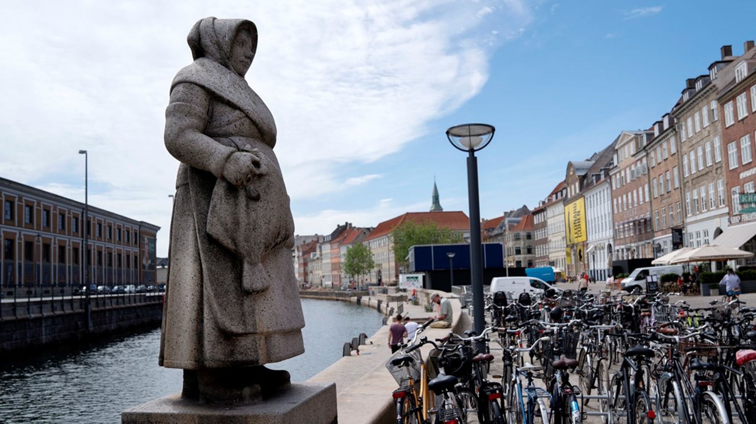 Prisen blev overrakt 2. oktober på kunsthallen Gammel Strand i København.