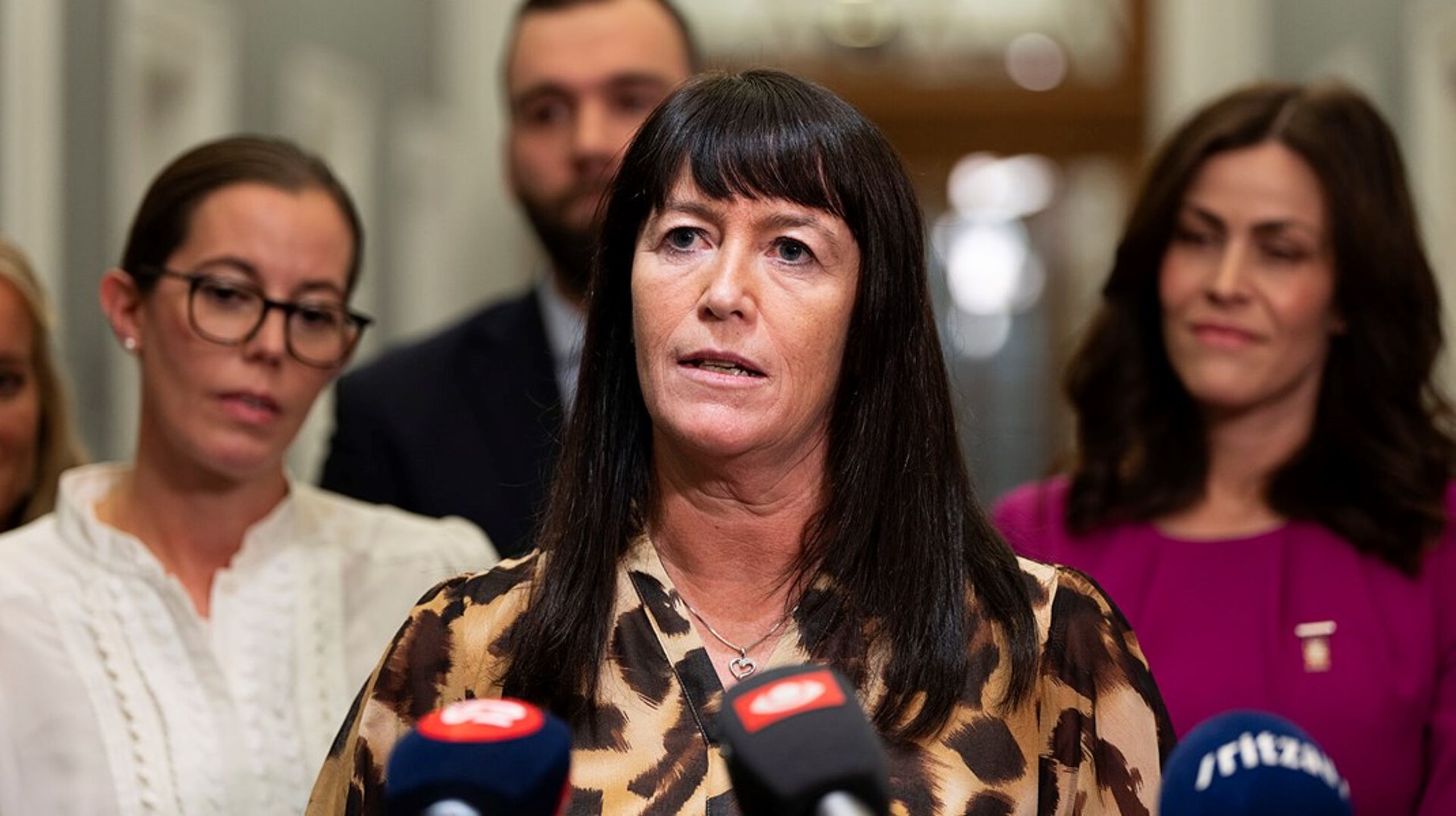 Det er udenfor de store byer, at produktionsarbejdspladserne bliver skabt. Derfor er det helt naturligt, at industriparkerne skal ligge tæt på disse, skriver Betina Kastbjerg (DD).