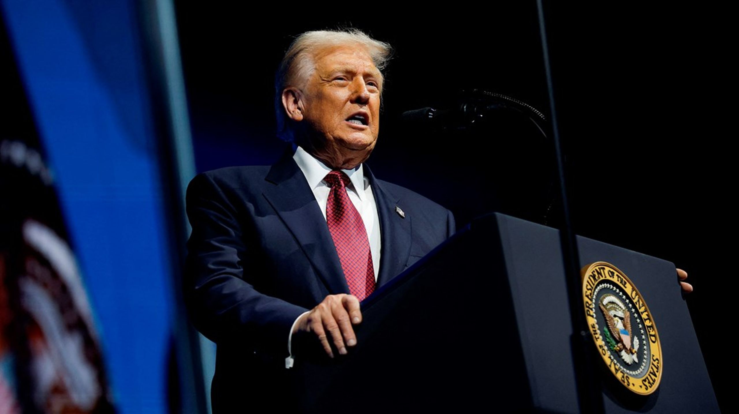 Hvis vi nøgternt skal vurdere risikoen for, at USA udvikler sig til et autokrati, er det nødvendigt at lægge antagelser og forestillinger styret af vores eget tankesæt på hylden,&nbsp;skriver&nbsp;Jacob Kaarsbo.