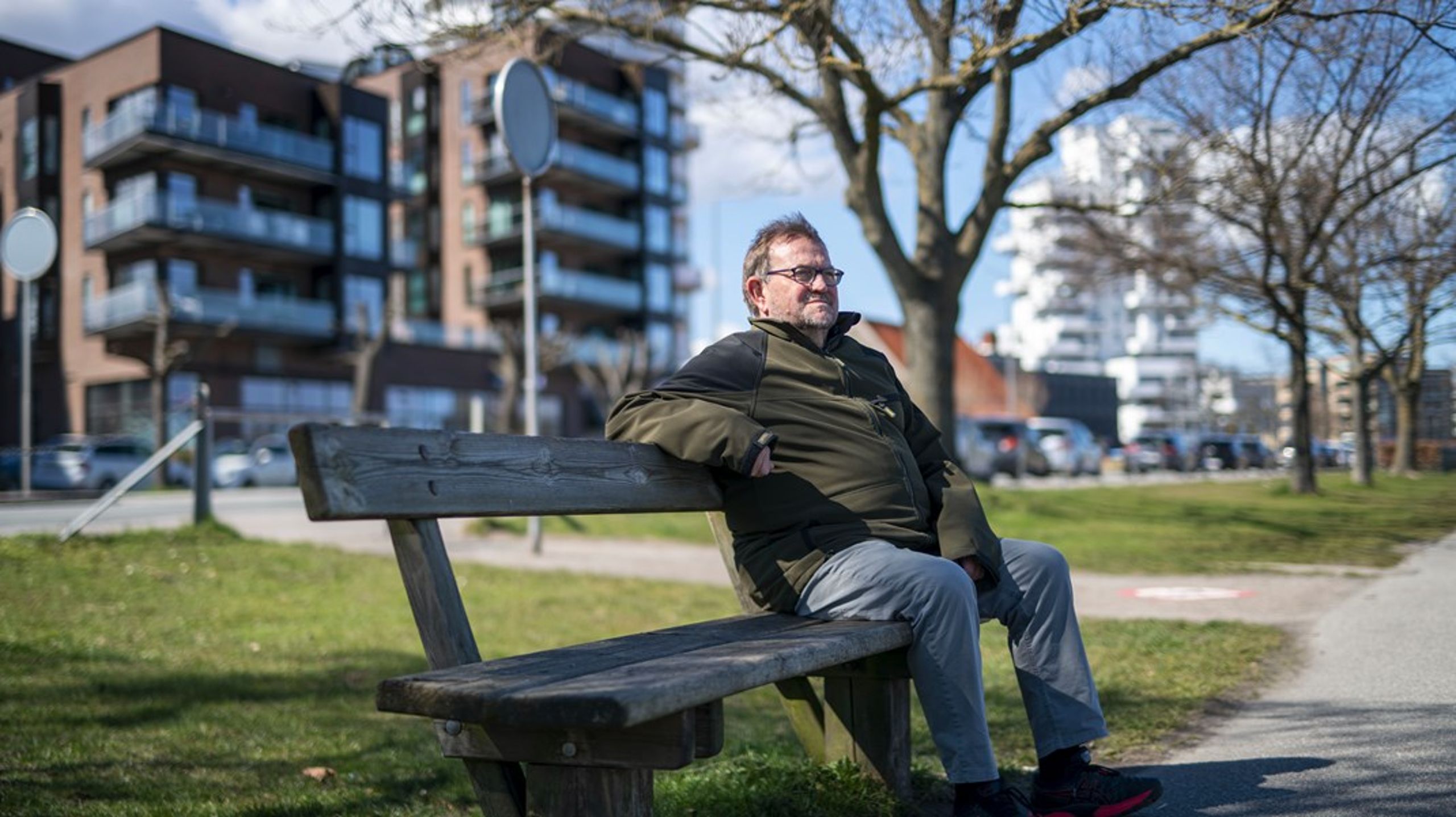 Stigende boligpriser i hovedstaden har presset den højere middelklasse ud i de gamle arbejderkvarterer på Københavns Vestegn, hvor S er under pres fra både SF og de borgerlige, skriver Lars Olsen.
