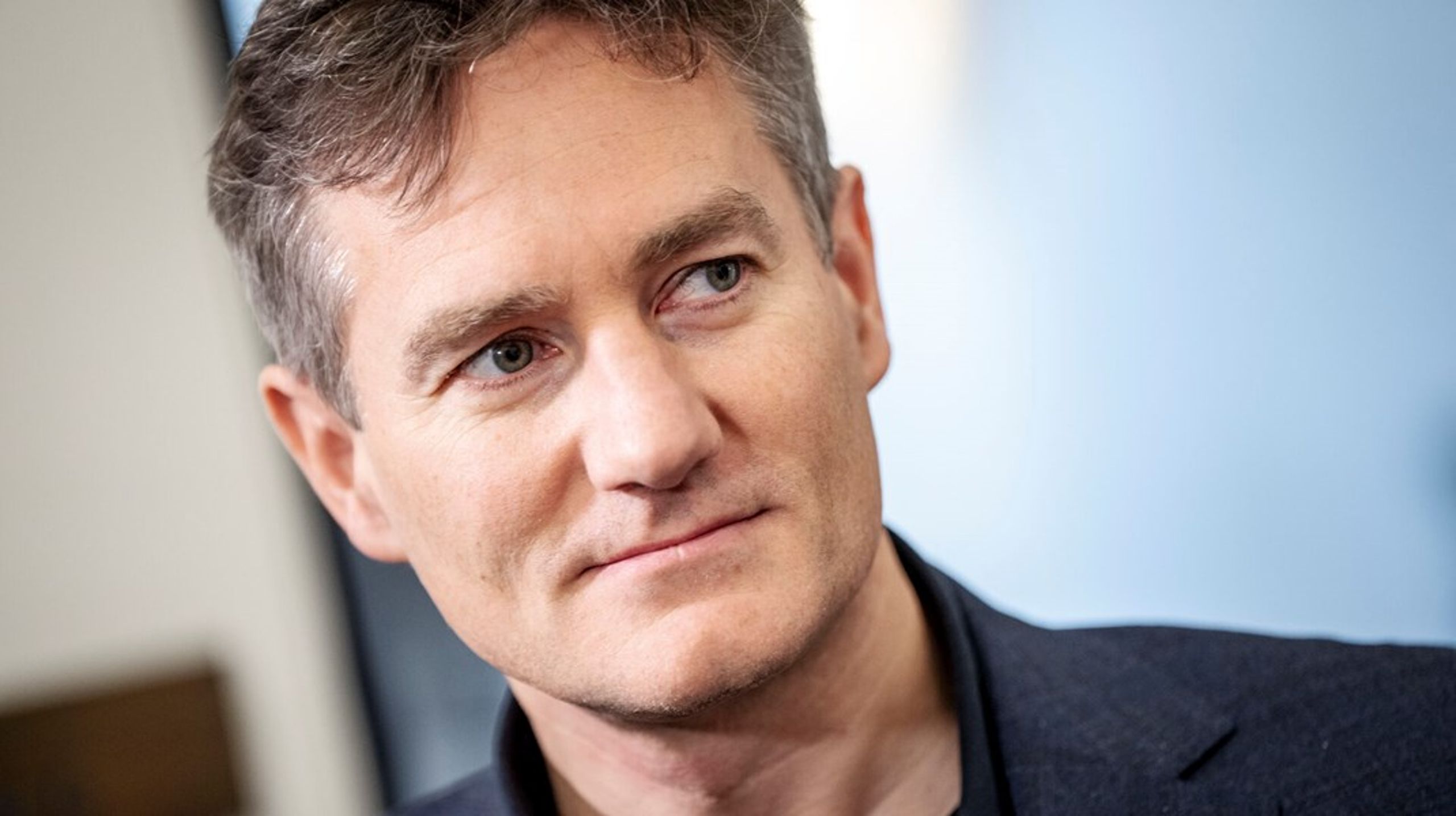 Det er et demokratisk problem, når lokale politikere kan pålægge gener for borgere fra andre kommuner, siger Rasmus Jarlov.