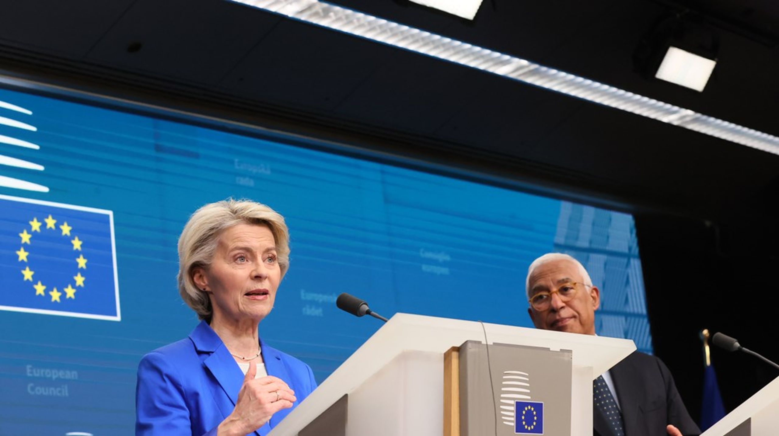 Von der Leyen og Costa rejser begge til Sydafrika i slutningen af ugen. Her skal de mødes med verdens mest magtfulde statsledere. Den amerikanske præsident kan de dog komme til at spejde længe efter.