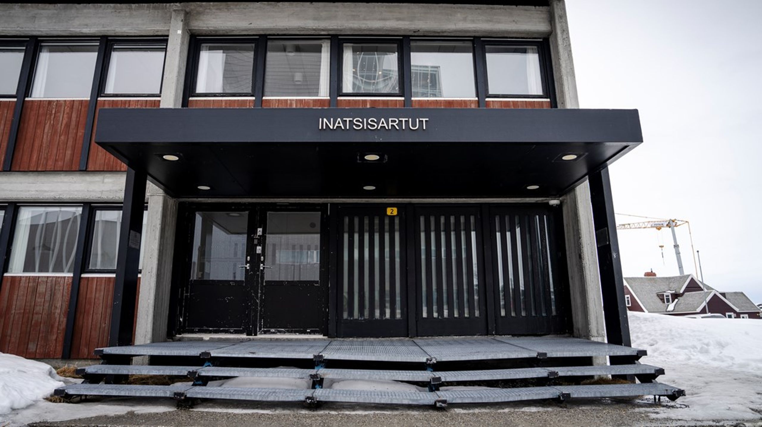 Qupanuk Olsen fra selvstændighedspartiet Naleraq&nbsp;er nu endegyldigt trådt ud af Inatsisartut efter to måneders orlov.