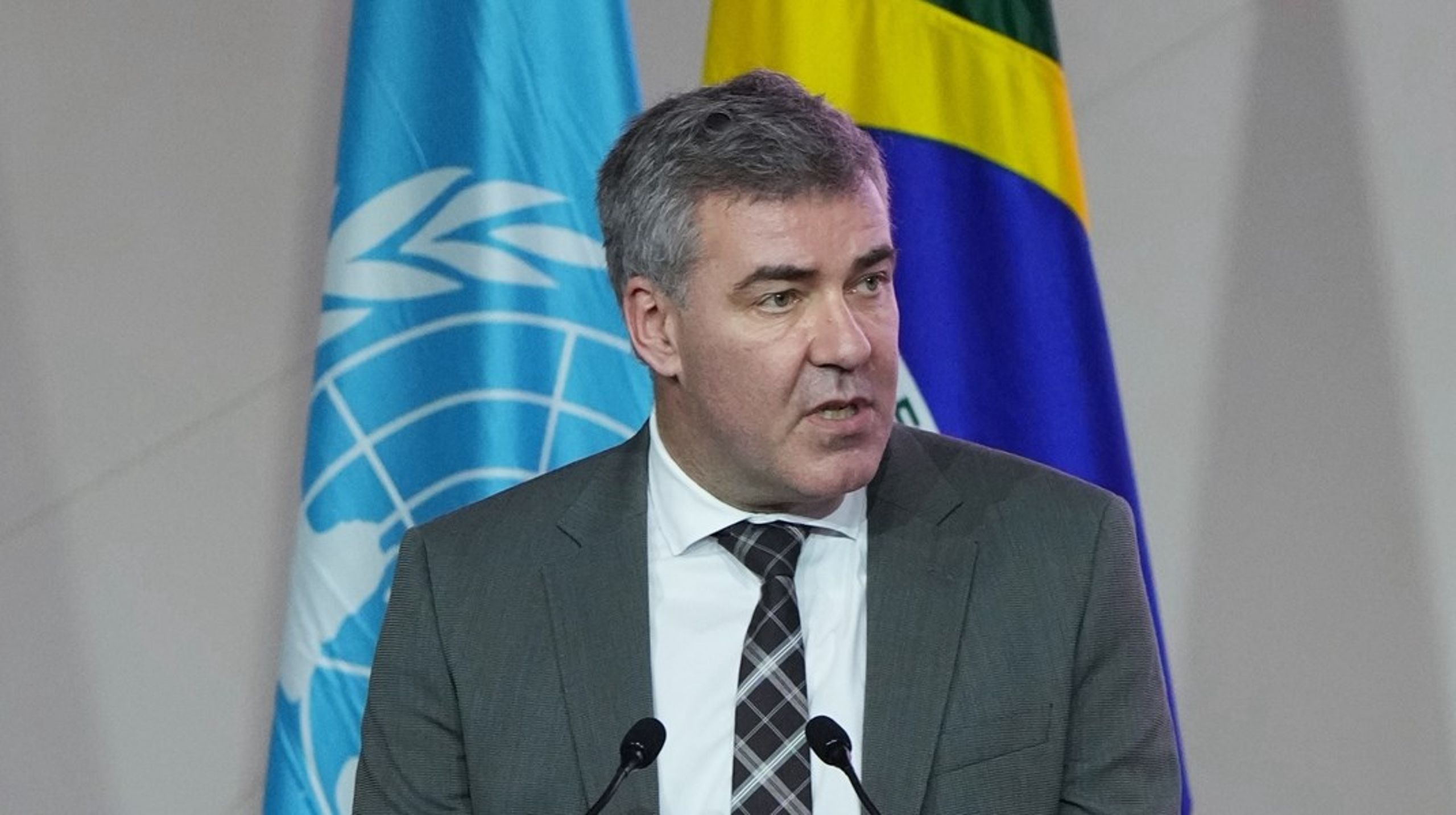 Klima- og energiminister Lars Aagaard (M) er ankommet til FN's klimatopmøde COP30. Han bør sikre, at tiåret for Parisaftalens vedtagelse bliver markeret&nbsp;med konkrete ambitiøse klimaplaner, der bygger ovenpå de vigtige klimaresultater og solide erfaringer, der allerede kan ses, skriver 13 organisationer.&nbsp;&nbsp;