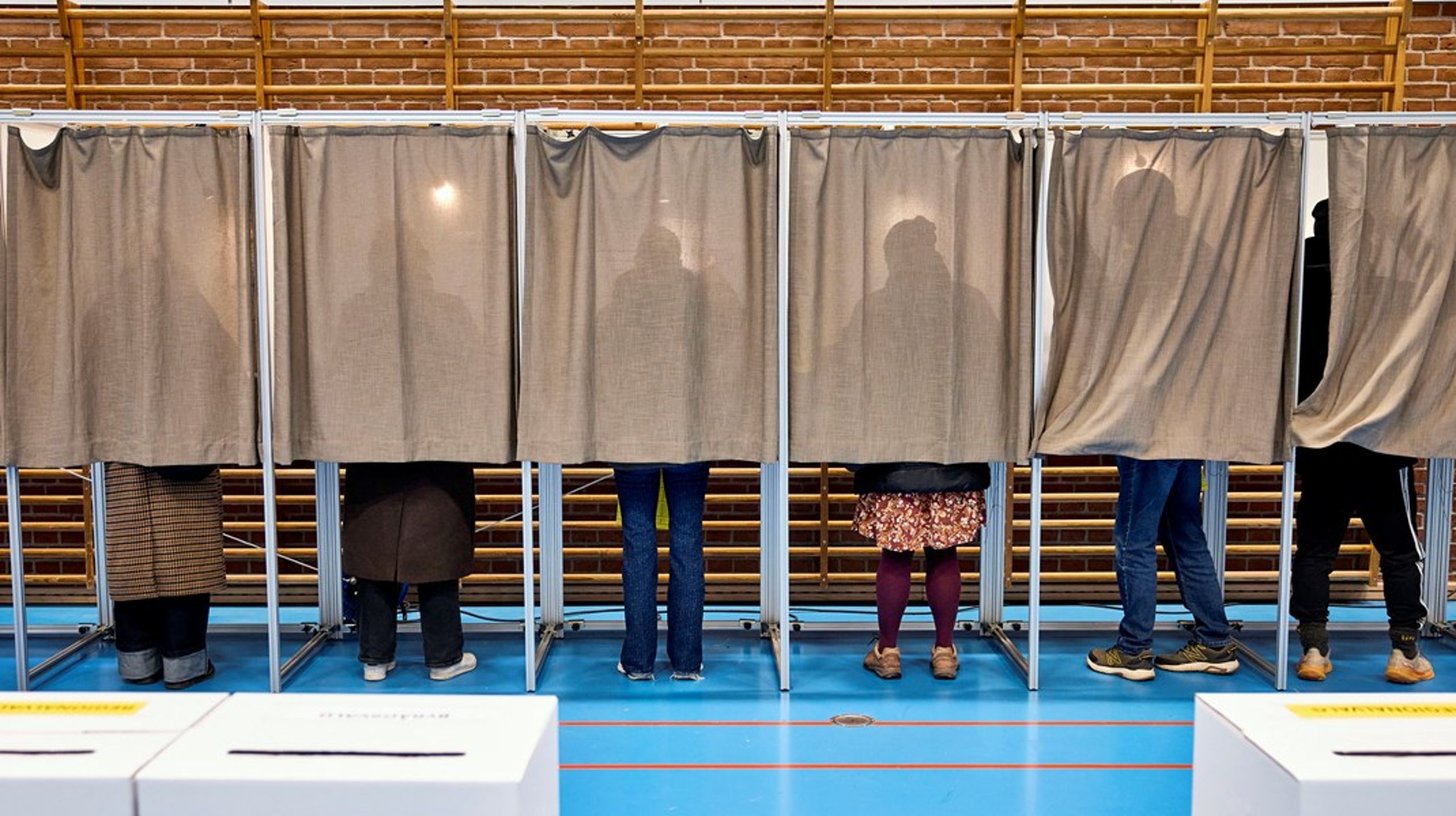 Ordentligheden er et etisk kompas, der skal vejlede os i afgørende situationer. På samme måde som et almindeligt kompas ikke viser verdens- hjørnerne forskelligt alt afhængigt af, hvem der holder det, er ordentligheden heller ikke bundet af den enkeltes forgodtbefindende, skriver Pia Søltoft.