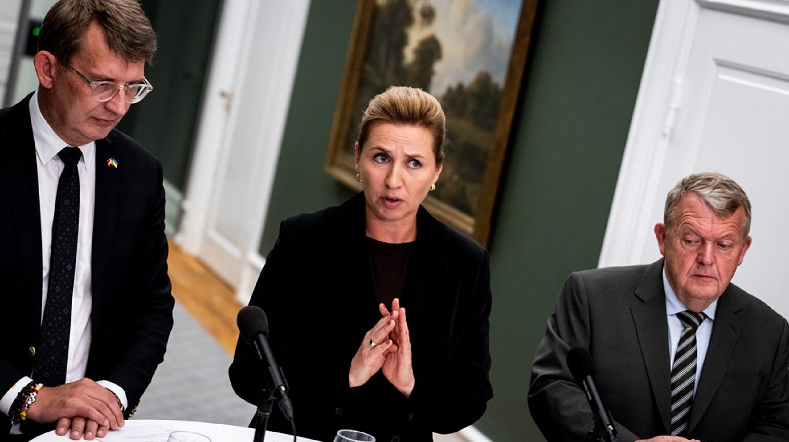 Det kan blive lange, pinefulde måneder frem mod folketingsvalget i 2026, hvis SVM-partierne blot gisper efter eget vejr og opgiver at præsentere noget, der ligner en solid analyse af fremtidens udfordringer, skriver Helle Ib.