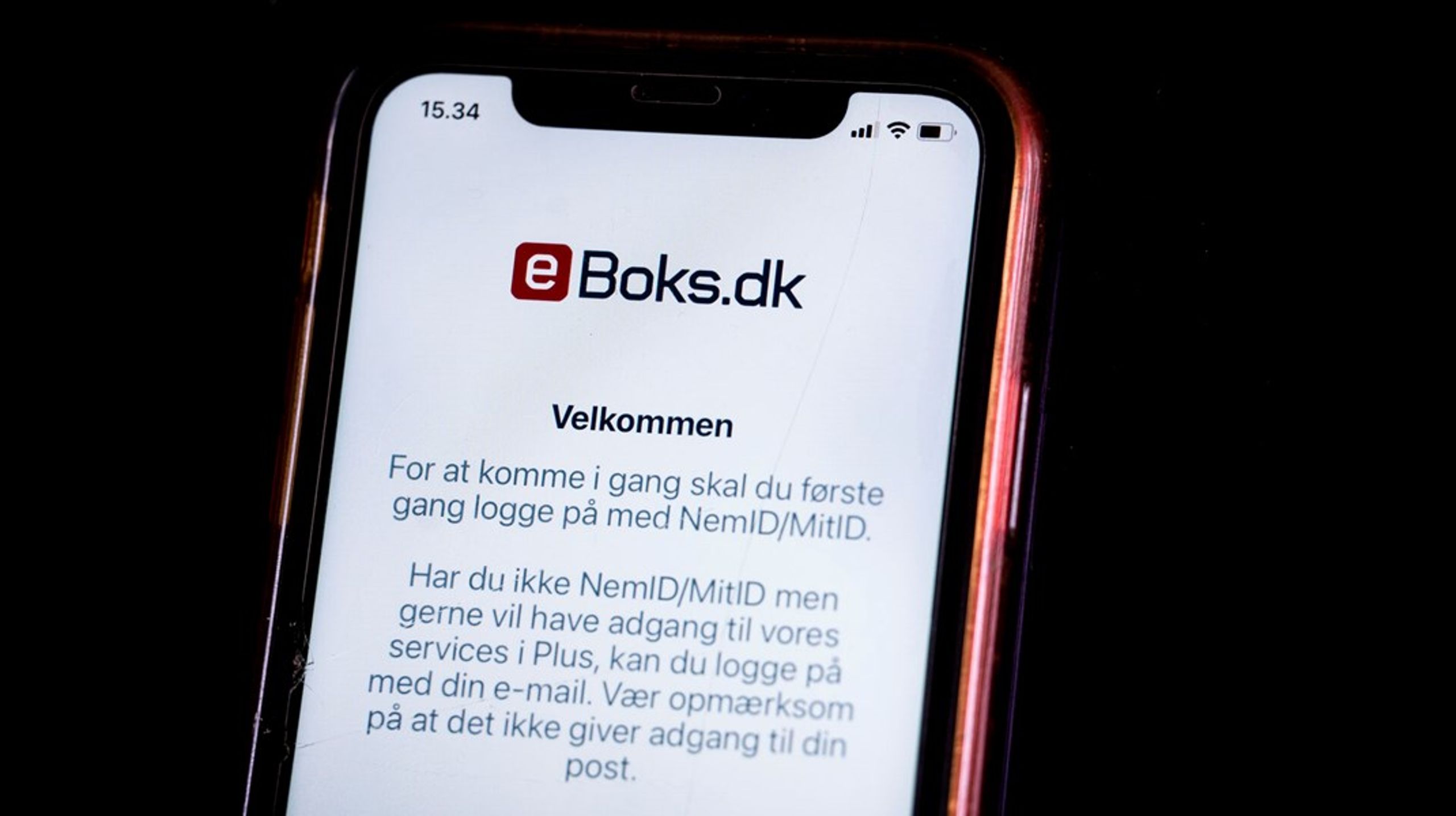 Når kun 42 procent af befolkningen i dag mener, at digitaliseringen gavner dem, er det ikke bare en statistisk detalje. Det er et demokratisk faresignal, skriver Birgitte Arent Eiriksson.