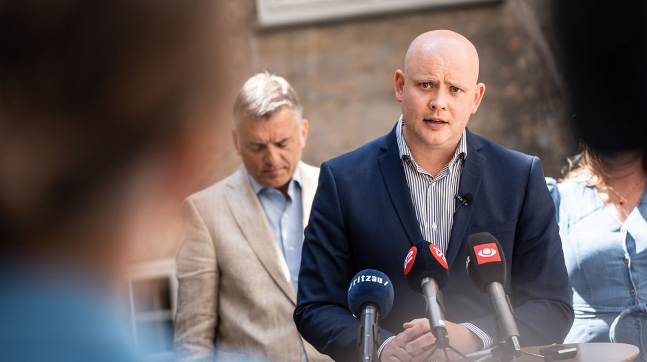 Når kulturminister Jakob Engel-Schmidt (M) og de øvrige kulturordførere&nbsp;næste år skal forhandle en rammeaftale om danske medier på plads,&nbsp;bliver det svært at være imod et serviceeftersyn af TV 2, skriv Niels Frid-Nielsen.