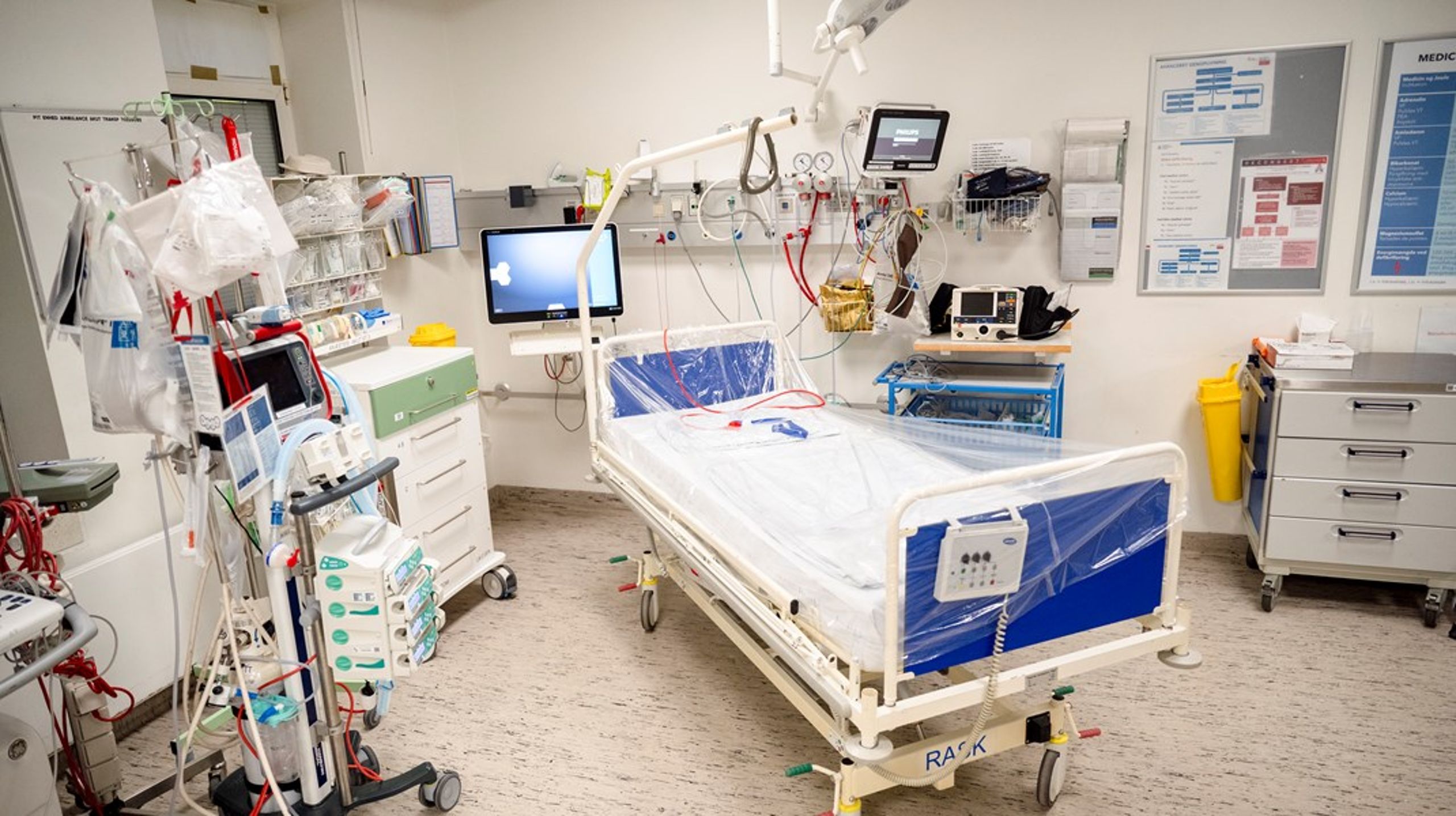 Problemet på Sjællands Universitetshospital er ikke, at patienterne stiller sig op som krævende restaurantgæster. Problemet er, at et universitetshospital med systematisk dårligere patientinddragelse risikerer både at udføre unødvendige ydelser til nogle og svigte andre, der har større behov, skriver&nbsp;Klaus Lunding og Morten Freil.