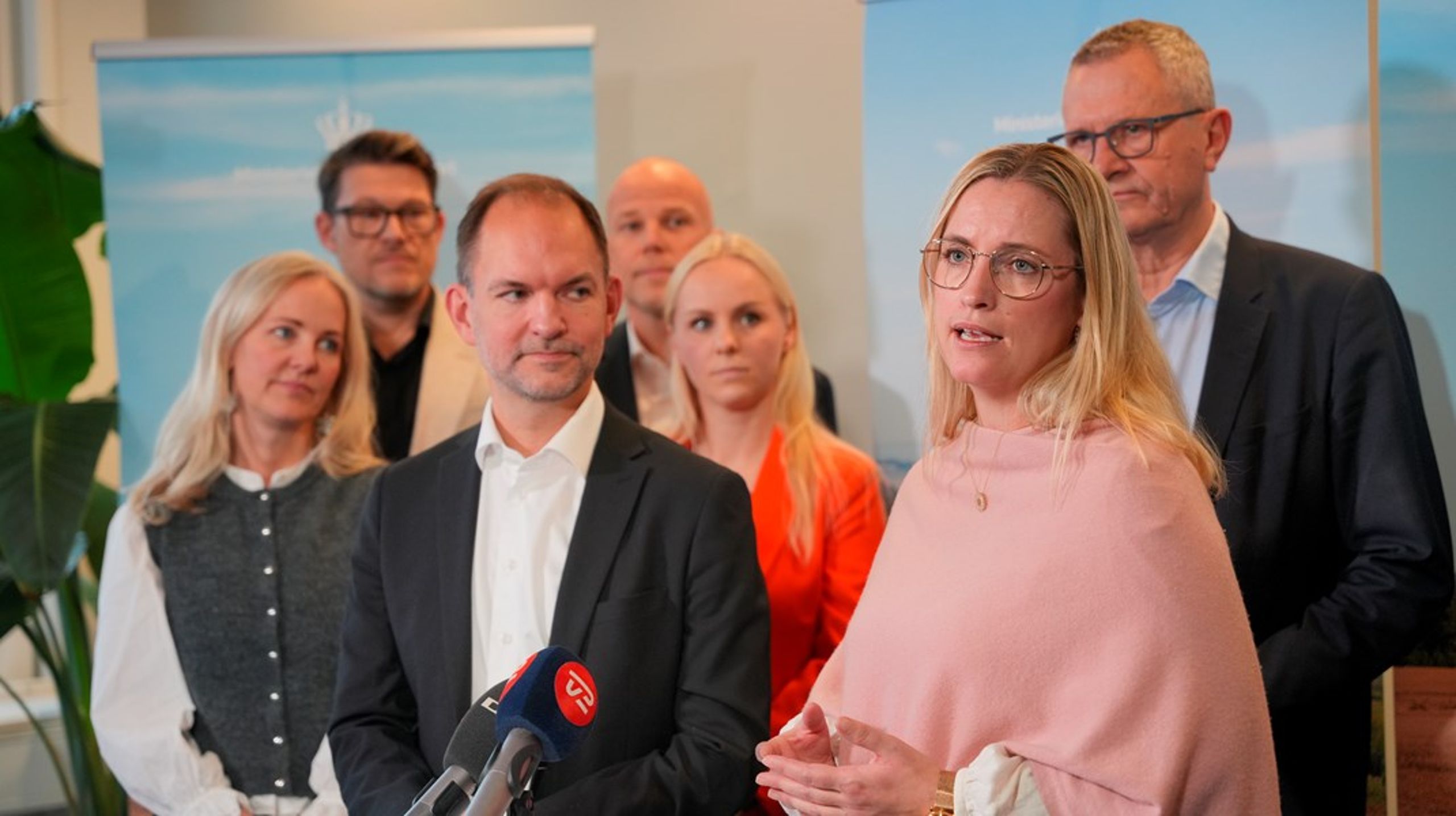 Regeringen, SF, Konservative, Radikale og LA præsenterer den nye kvælstofaftale.