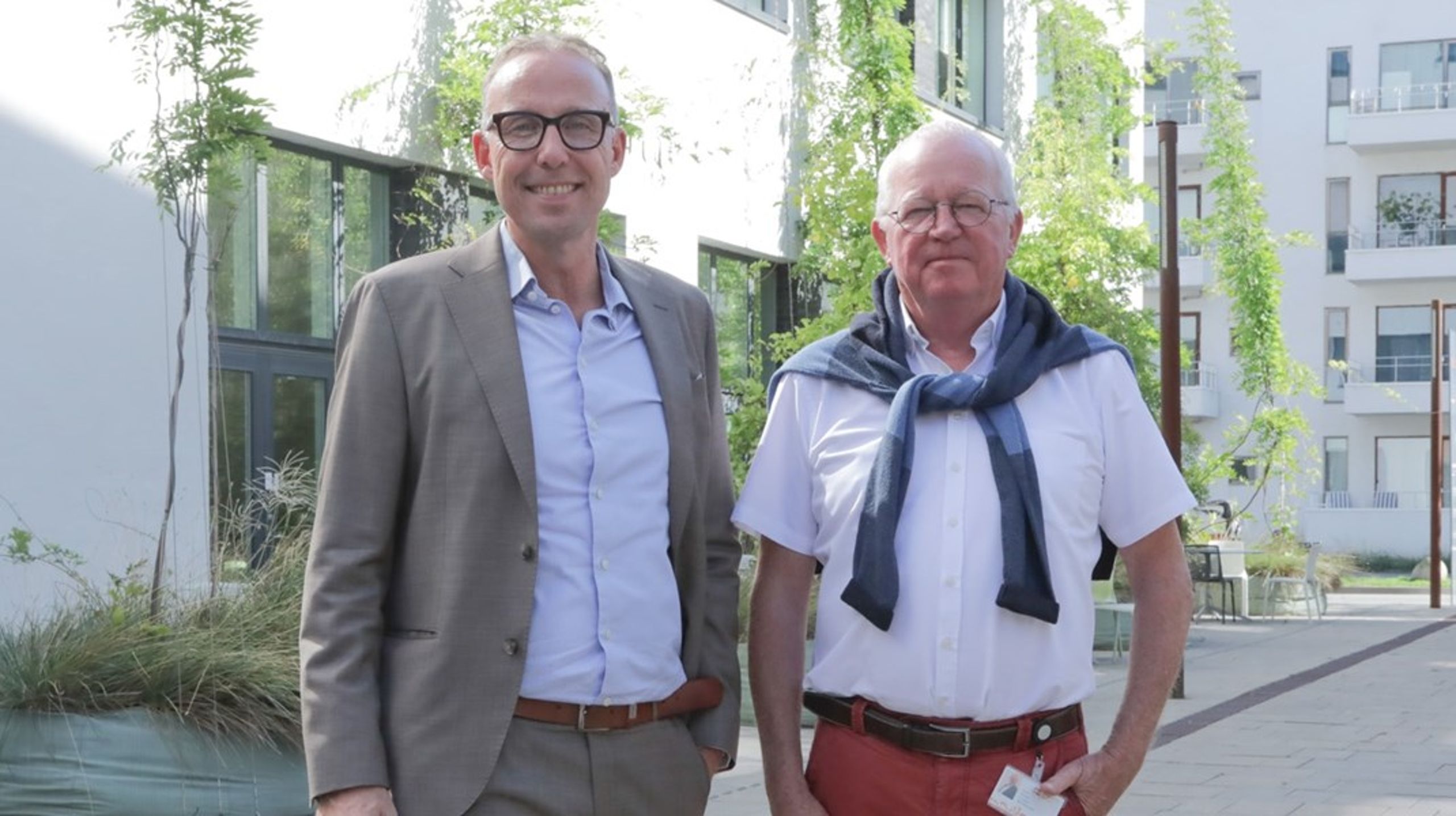 Hos Boligkontoret Danmark oplever vi i flere af vores byggeprojekter, hvor svært det er at vælge materialer med lavt CO2-aftryk og lang levetid, fordi økonomien simpelthen ikke kan bære dem inden for de nuværende rammebeløb, skriver Lars Lehmann og Klaus Bentzen.