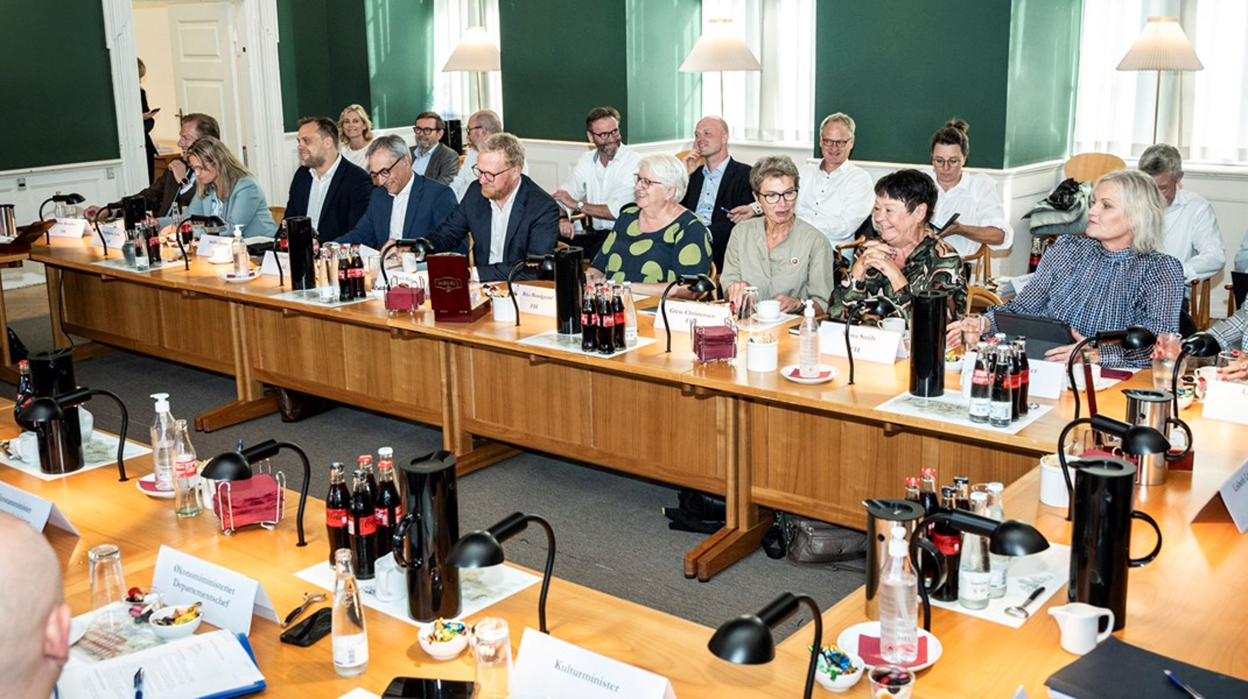 Der var meget fokus på de ekstra lønkroner, som regeringen udloddede til fire særlige grupper med sit lønløfte for to år siden. Knap så meget på de betingelser, som fulgte med.